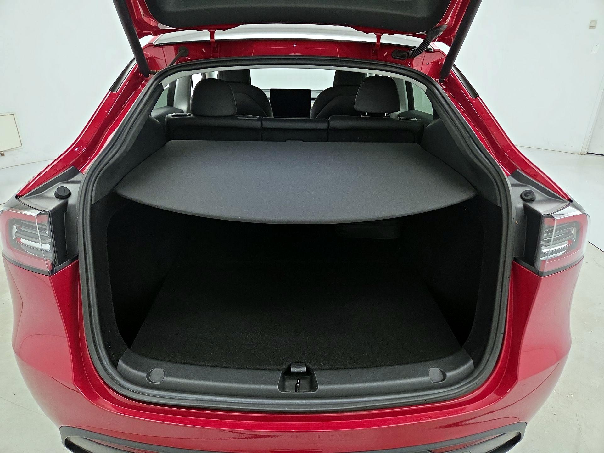 Thumbnail: 2023 Tesla Model Y - 20