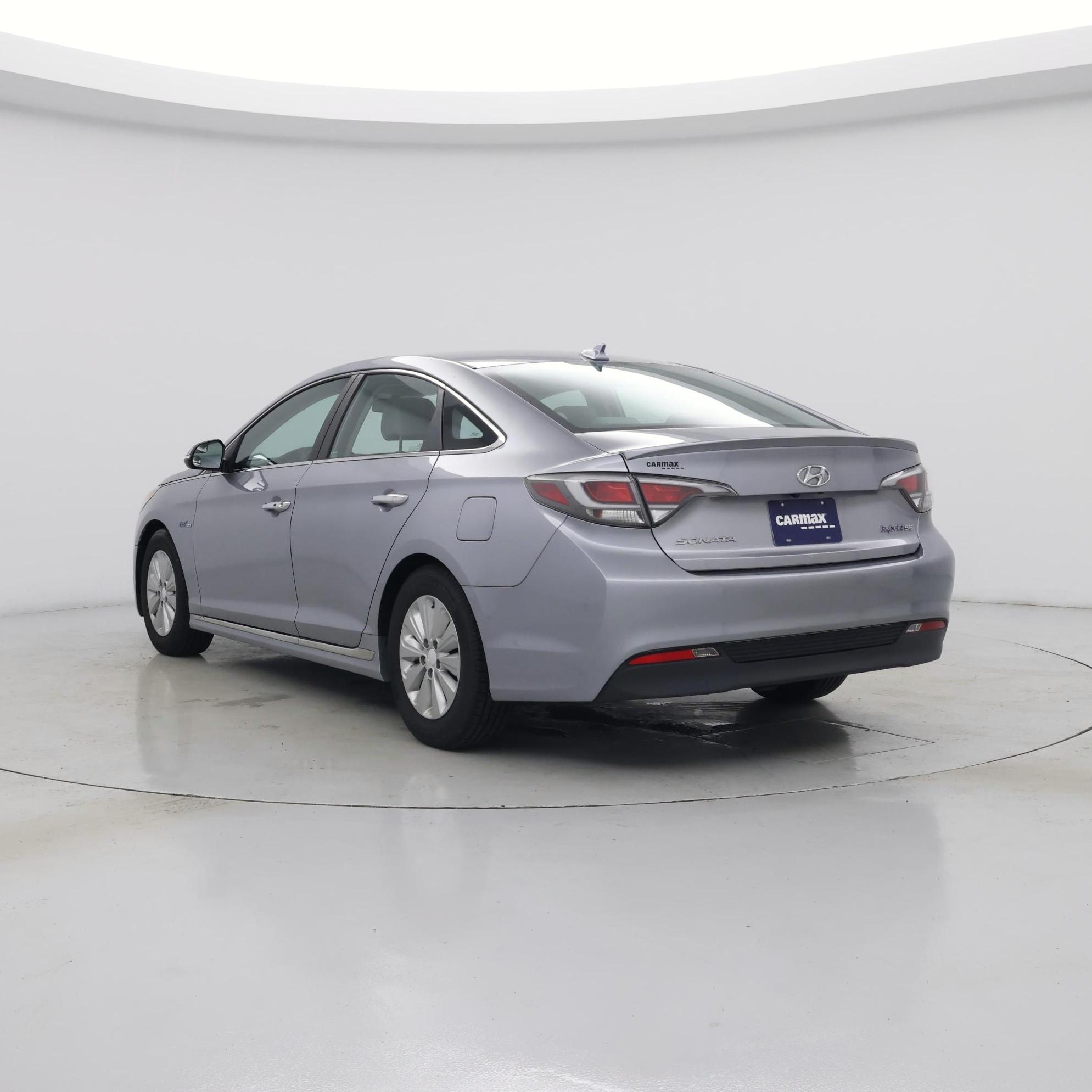 Thumbnail: 2016 Hyundai Sonata - 2
