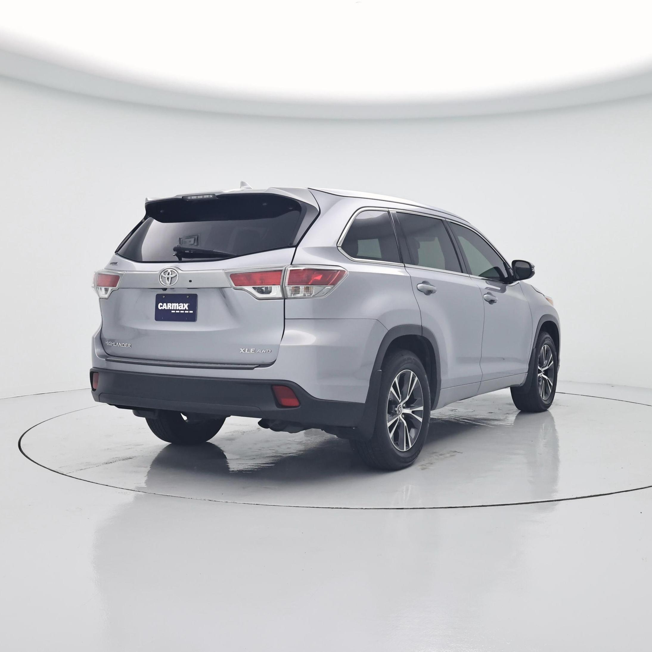 Thumbnail: 2016 Toyota Highlander - 8