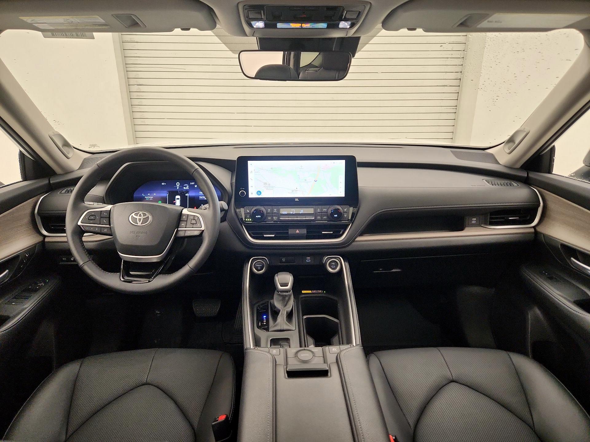 Thumbnail: 2026 Toyota Highlander - 9