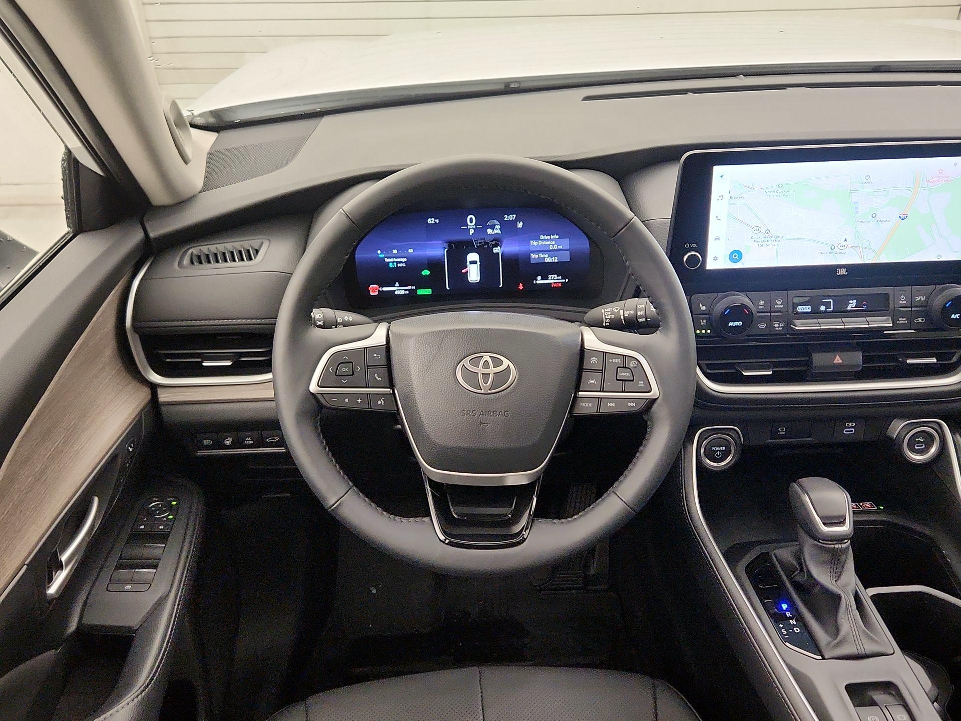 Thumbnail: 2026 Toyota Highlander - 10