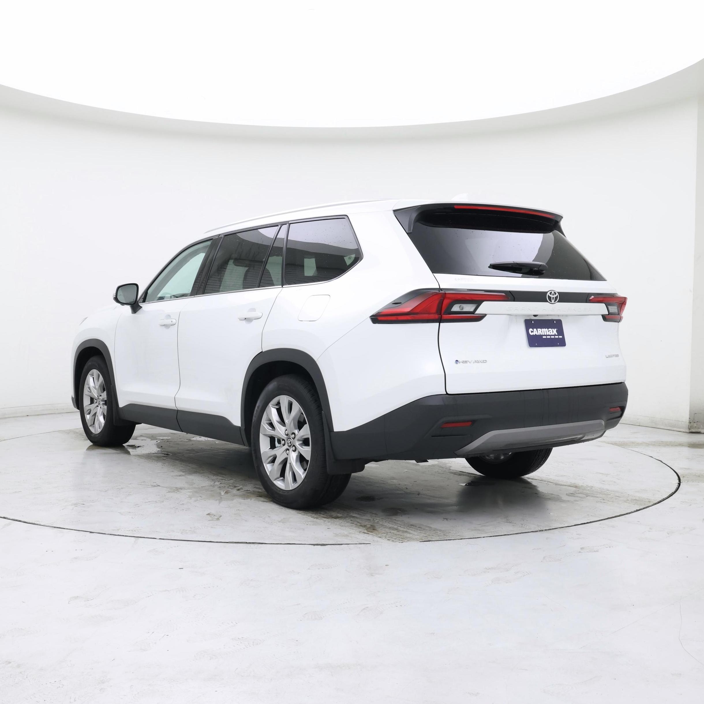 Thumbnail: 2026 Toyota Highlander - 2