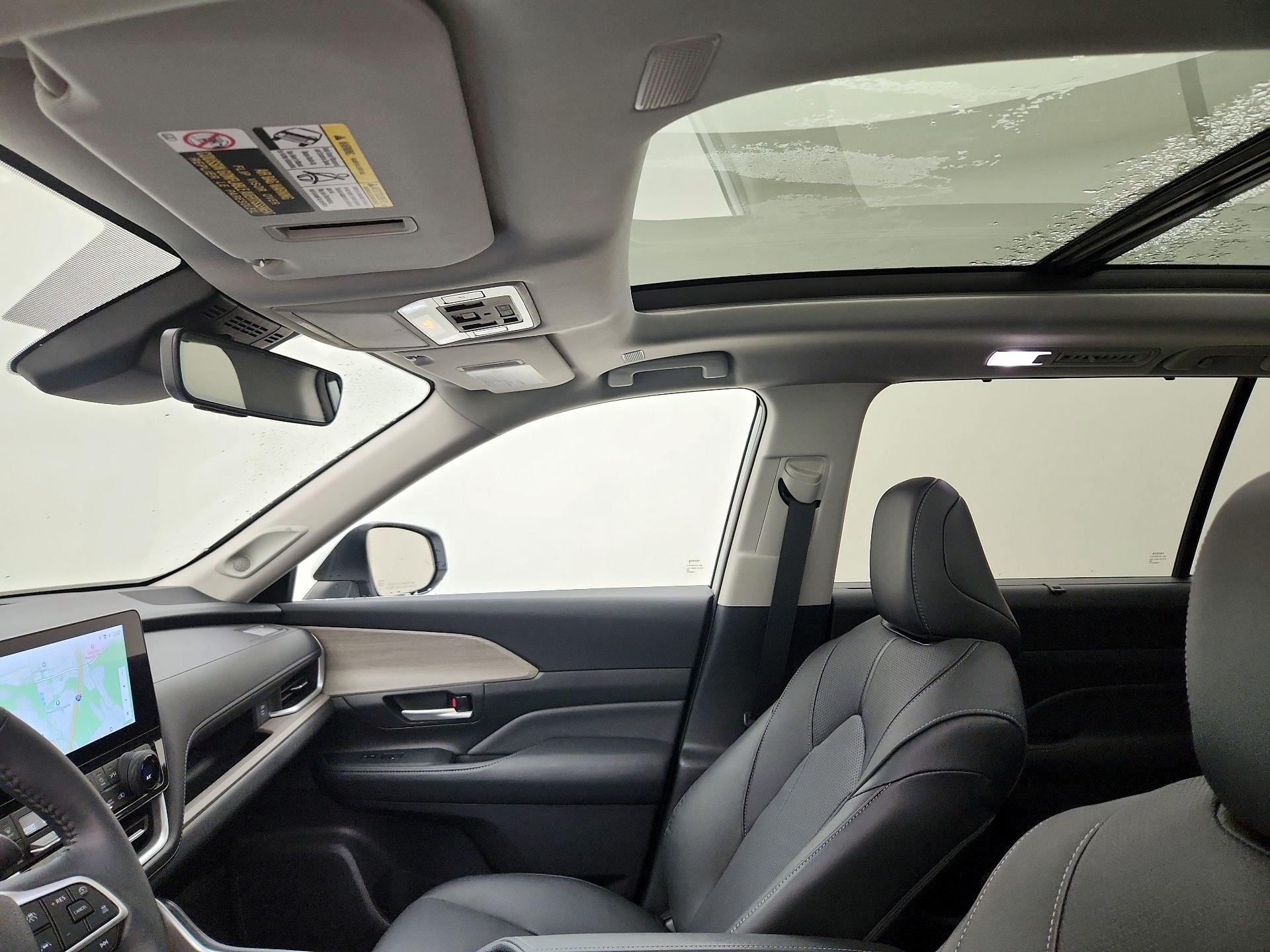 Thumbnail: 2026 Toyota Highlander - 20