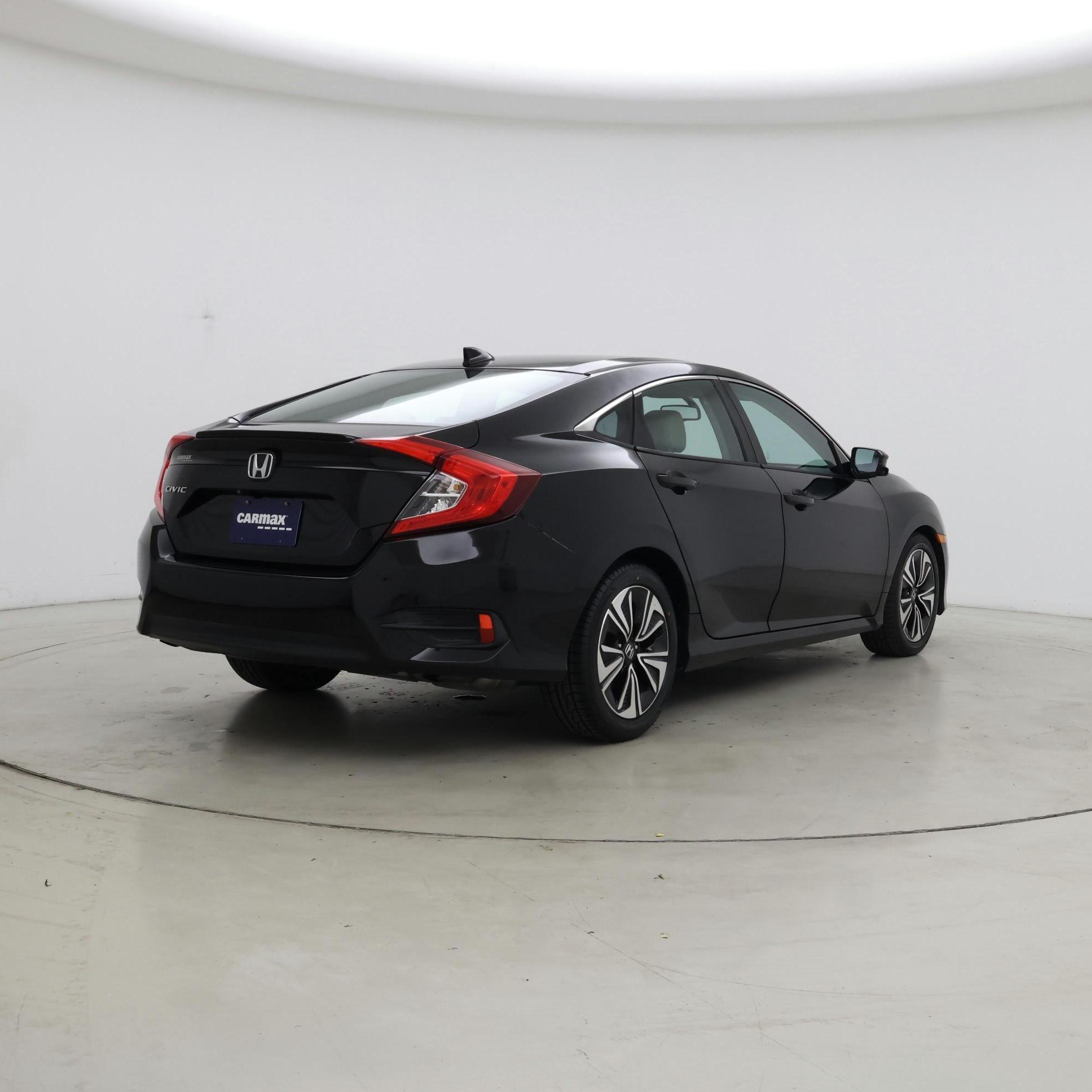 Thumbnail: 2017 Honda Civic - 8