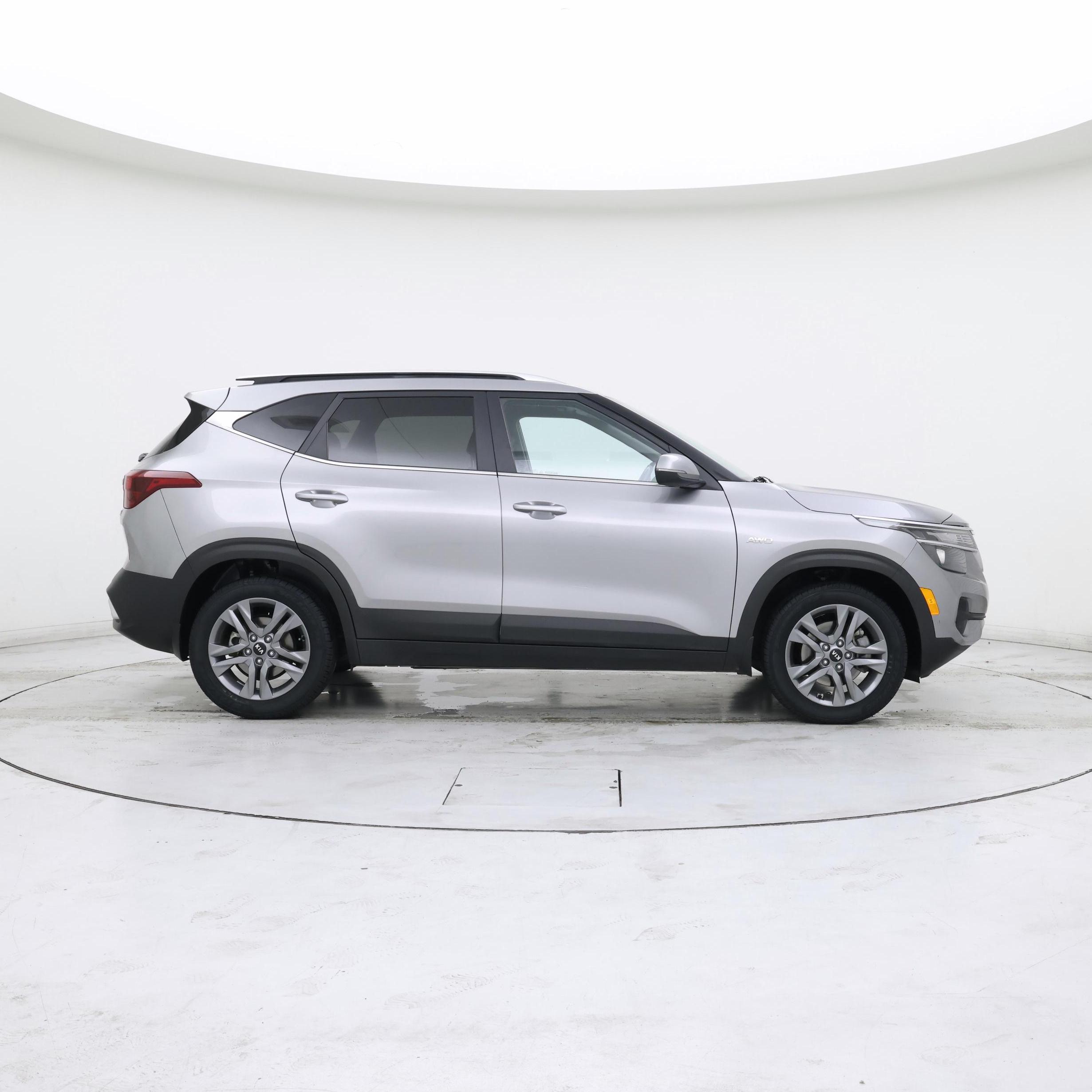 Thumbnail: 2021 Kia Seltos - 7