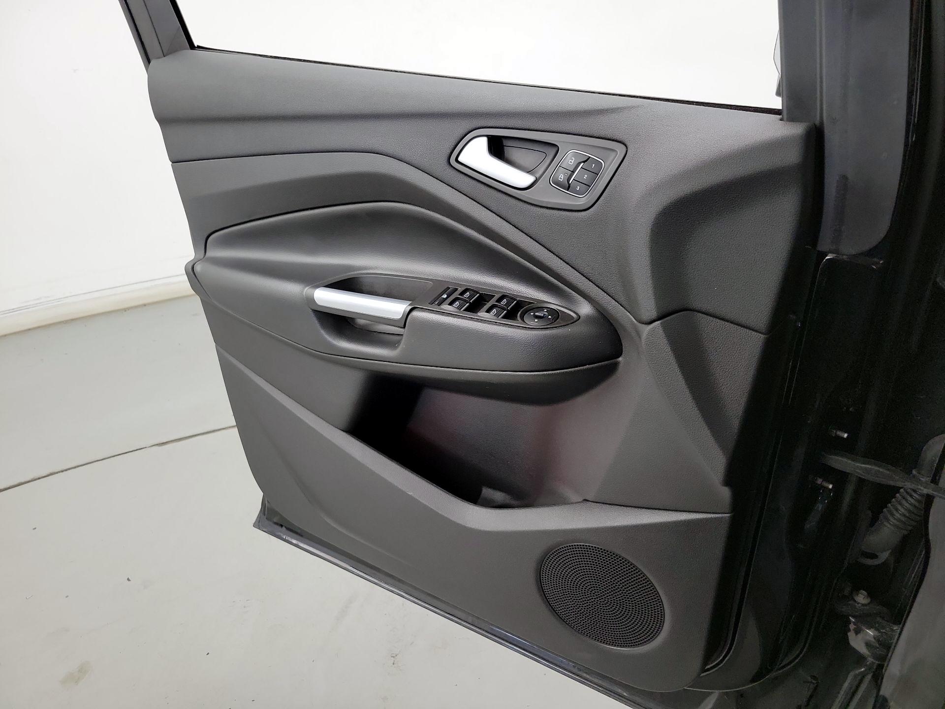 Thumbnail: 2019 Ford Escape - 12