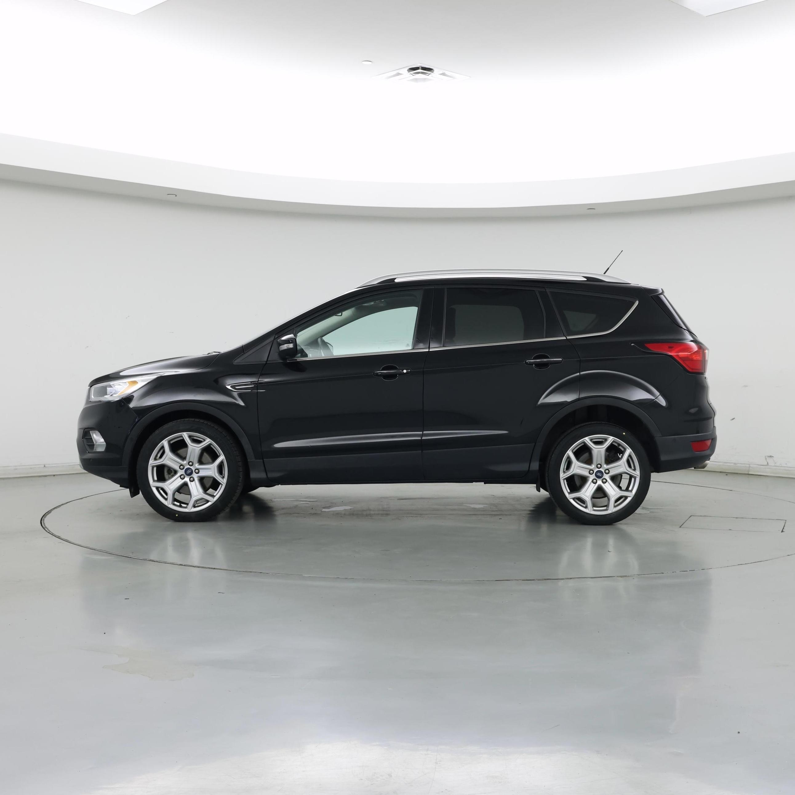 Thumbnail: 2019 Ford Escape - 3