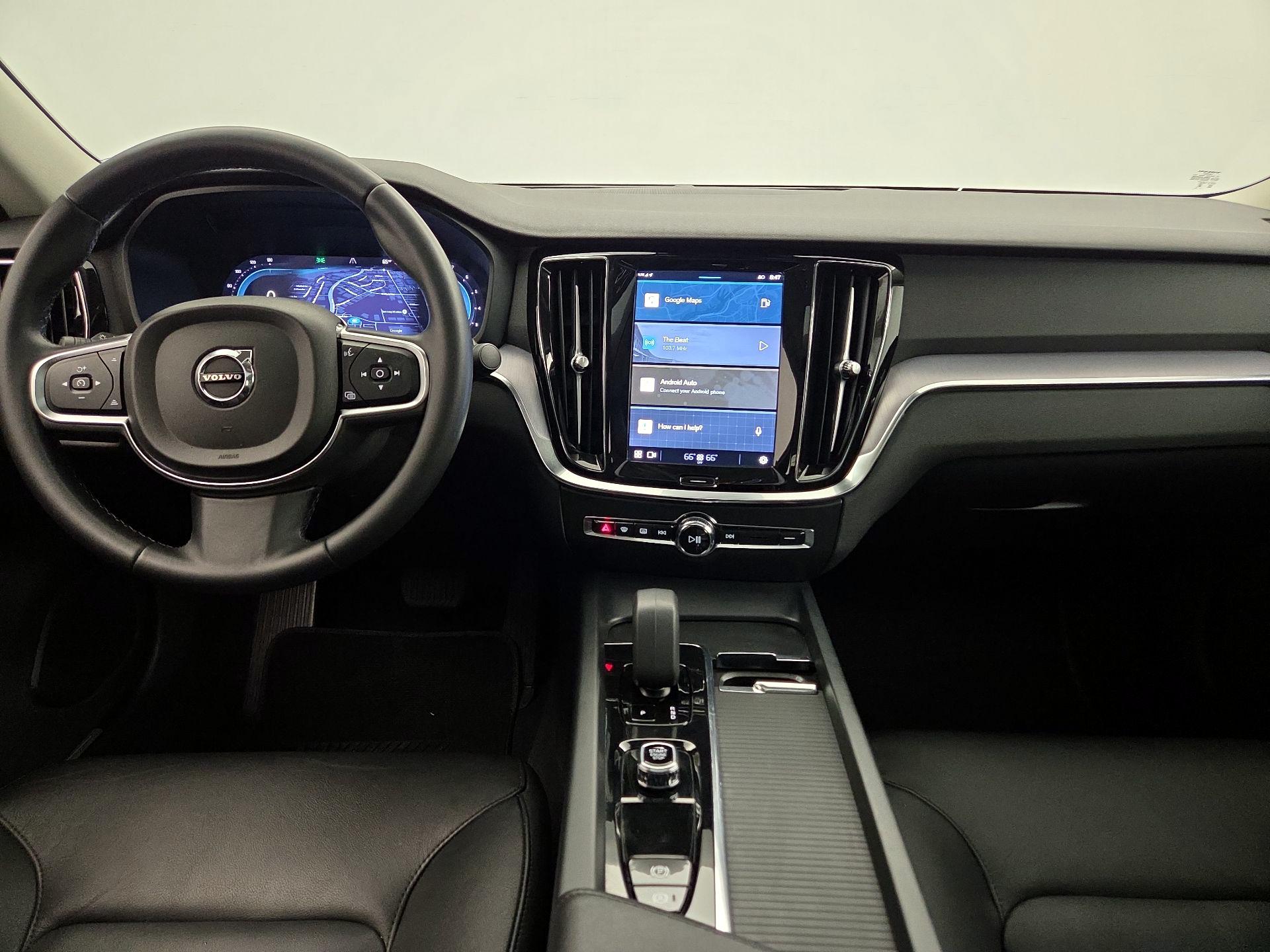 Thumbnail: 2024 Volvo S60 - 9