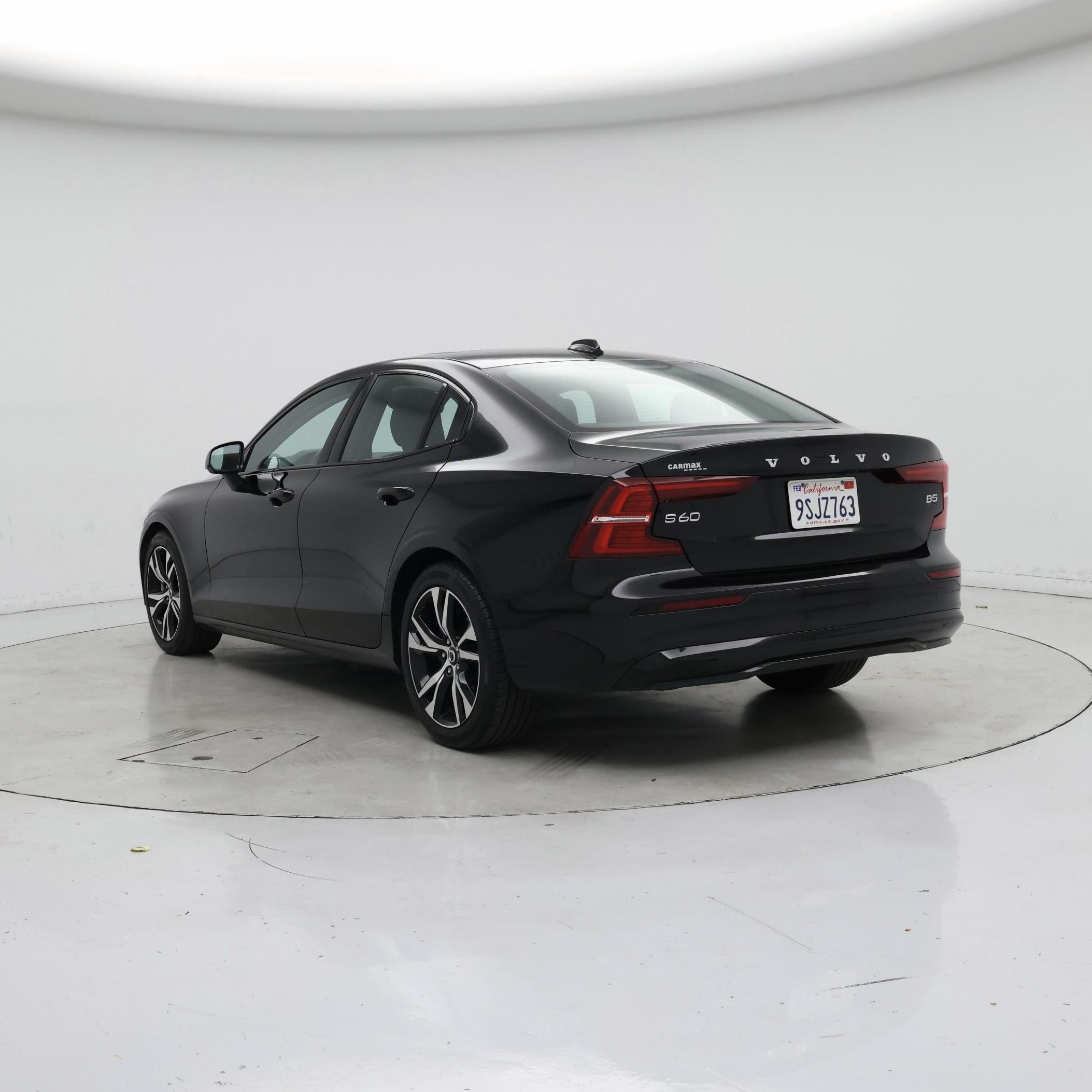 Thumbnail: 2024 Volvo S60 - 2