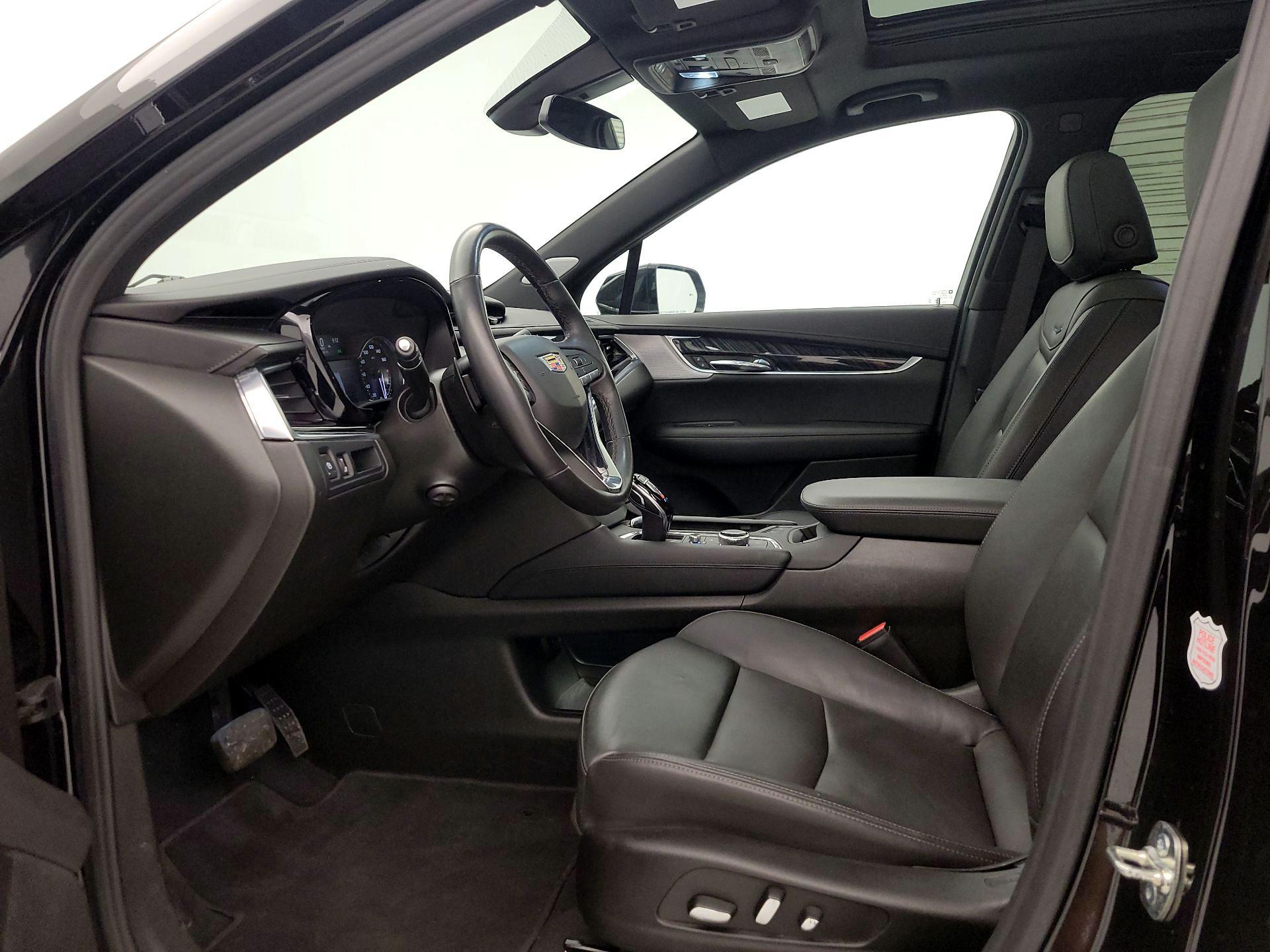 Thumbnail: 2025 Cadillac XT6 - 11