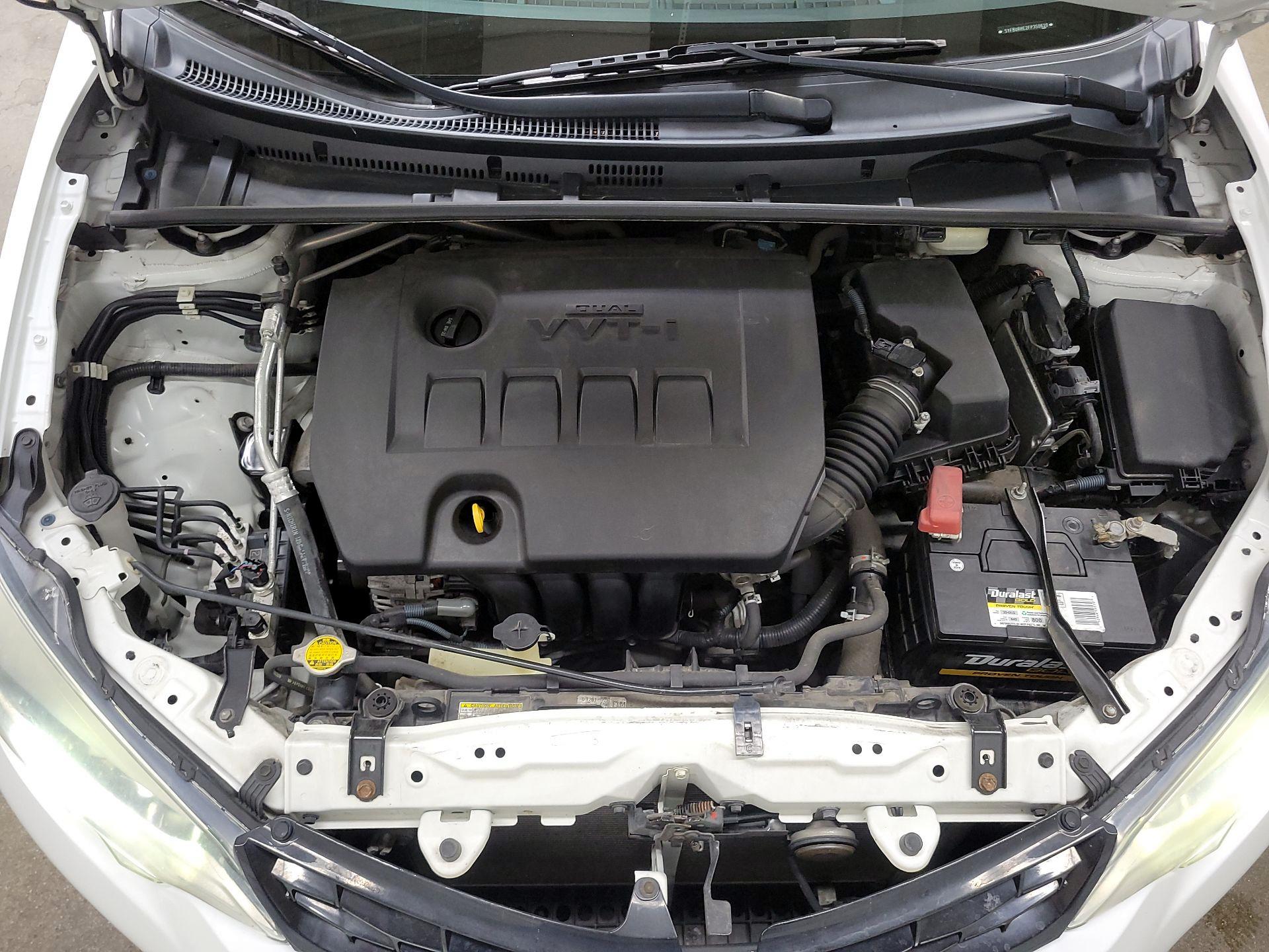 Thumbnail: 2015 Toyota Corolla - 16
