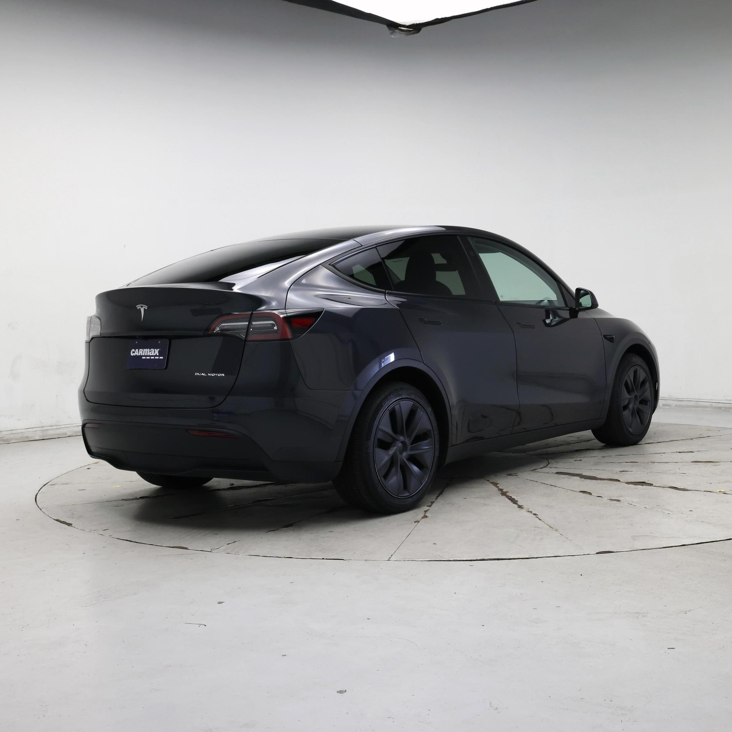 Thumbnail: 2024 Tesla Model Y - 8