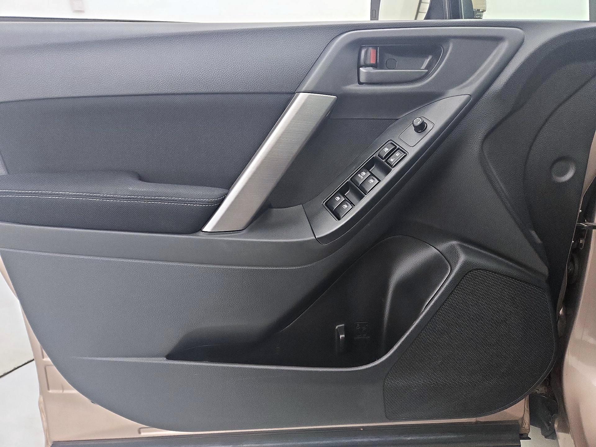 Thumbnail: 2014 Subaru Forester - 12