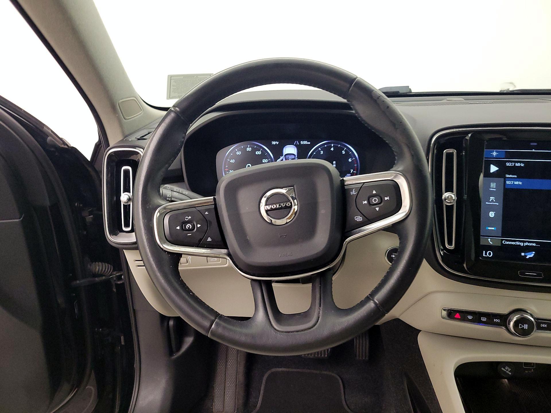Thumbnail: 2019 Volvo XC40 - 10