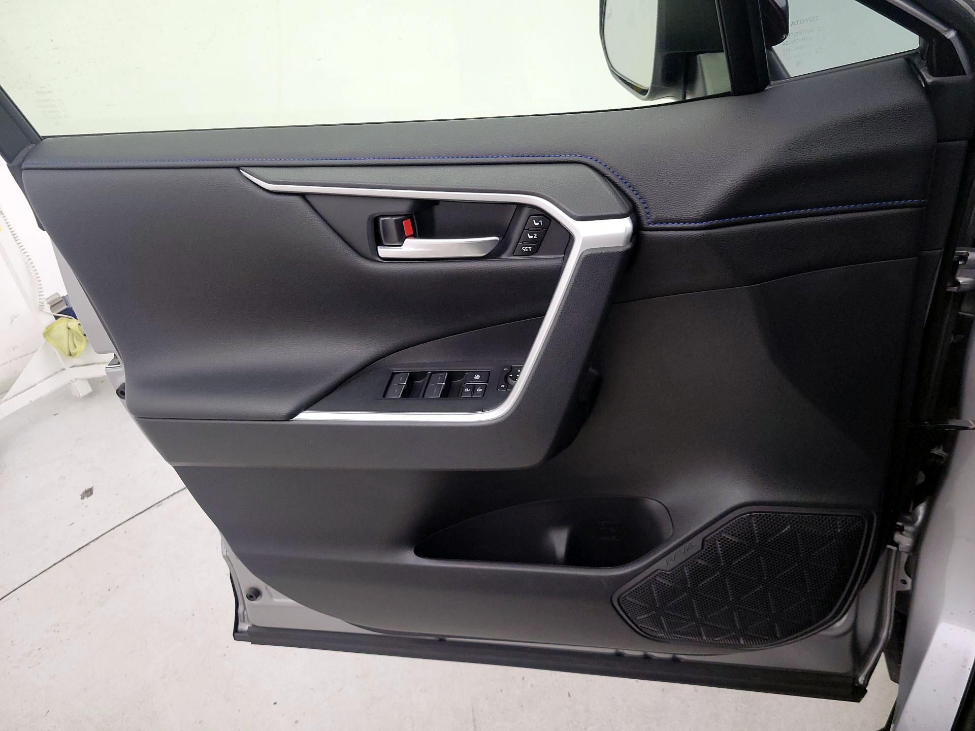 Thumbnail: 2024 Toyota RAV4 - 12