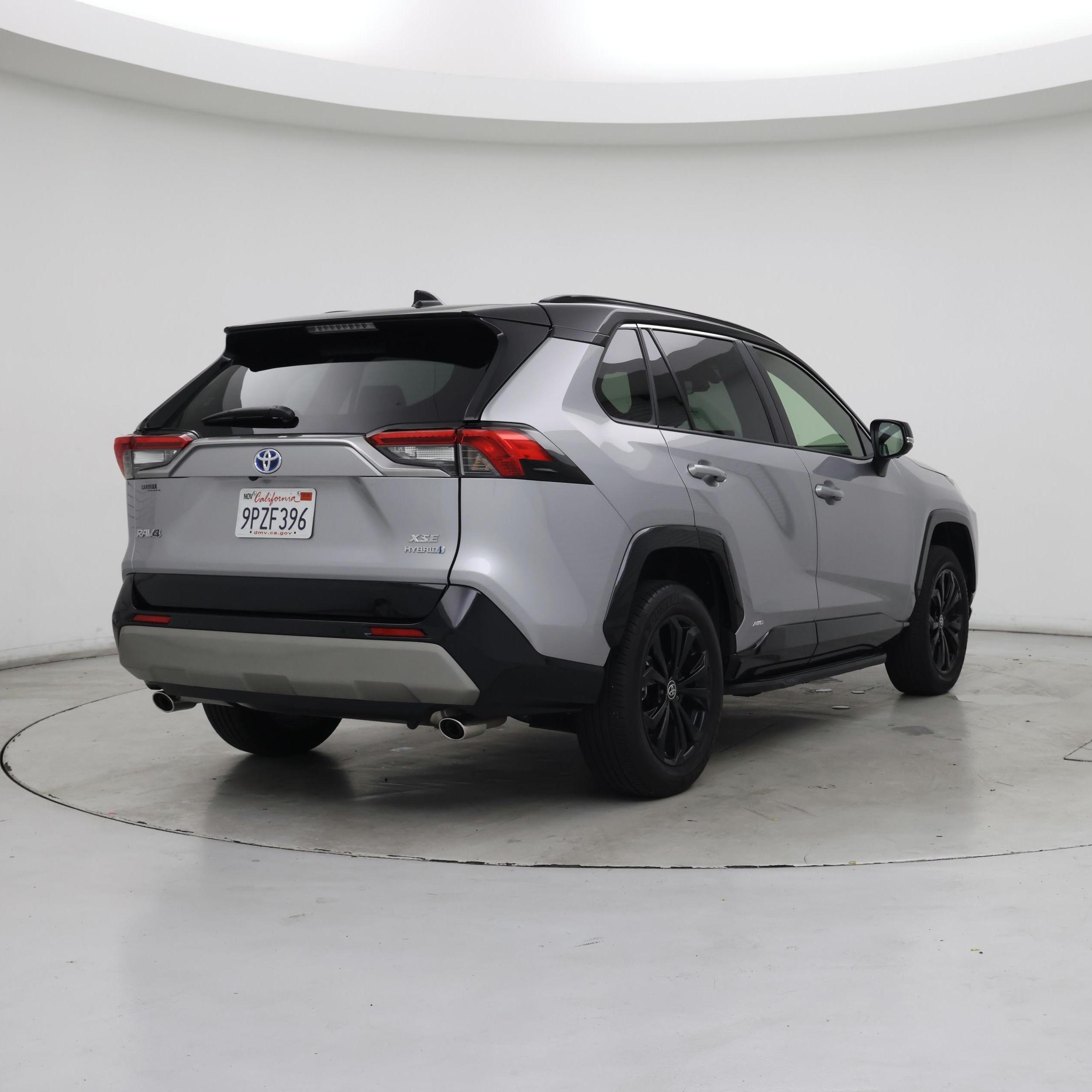 Thumbnail: 2024 Toyota RAV4 - 8