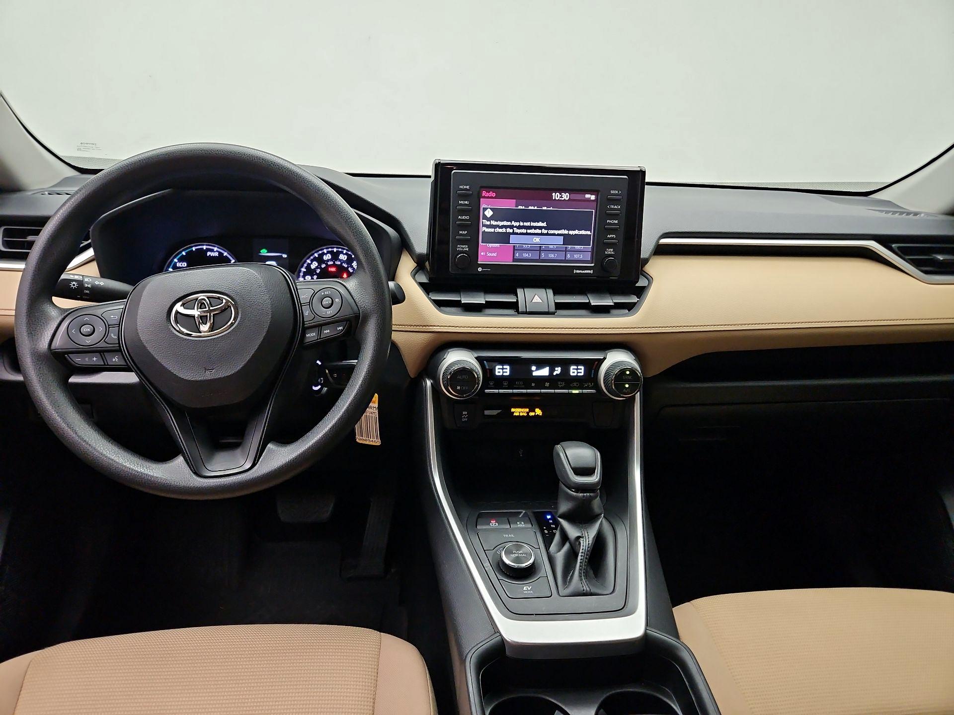 Thumbnail: 2021 Toyota RAV4 - 9