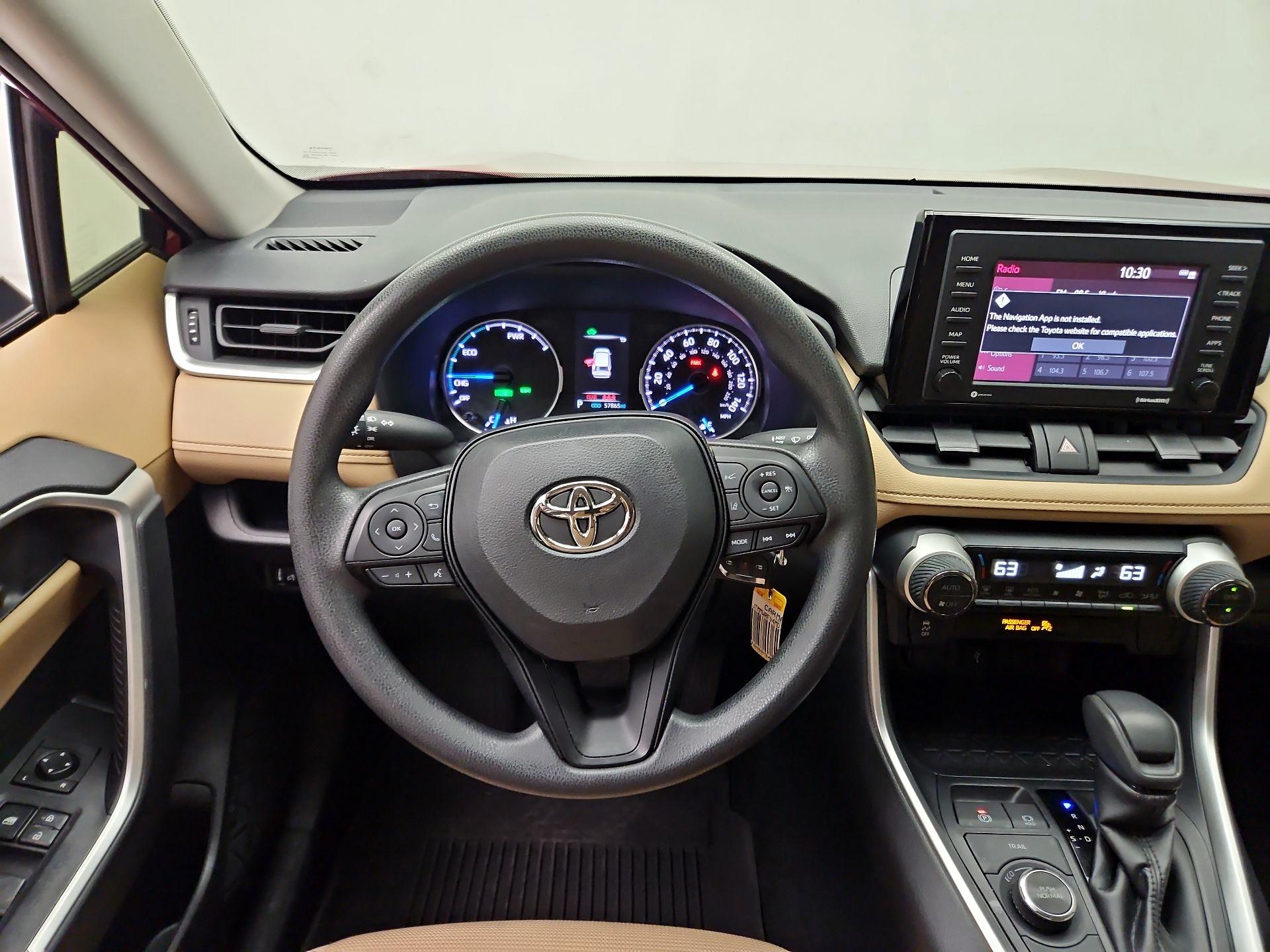 Thumbnail: 2021 Toyota RAV4 - 10