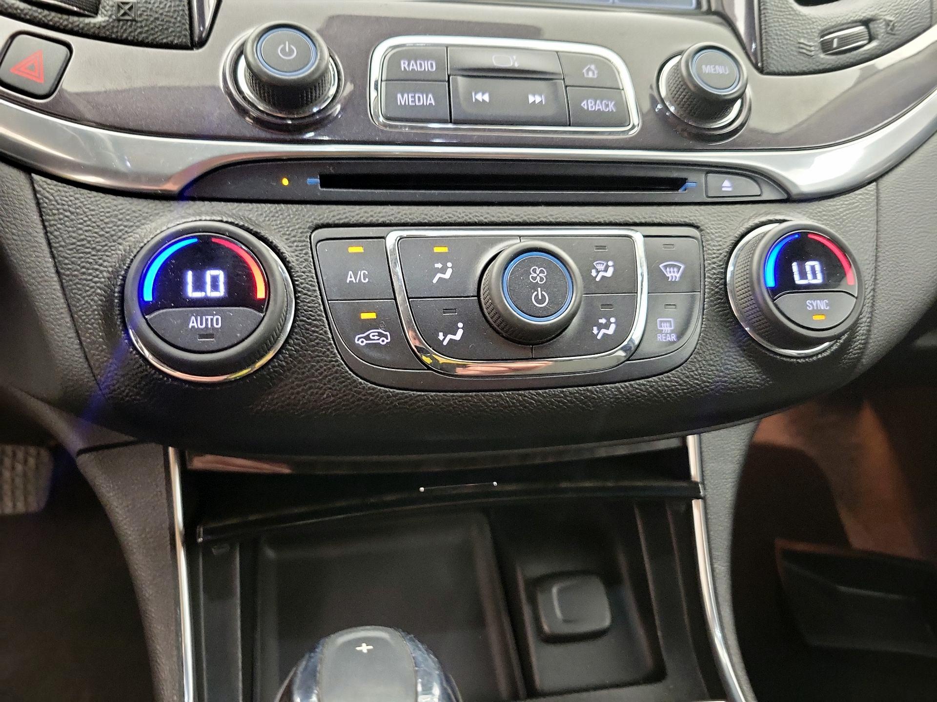 Thumbnail: 2015 Chevrolet Impala - 16