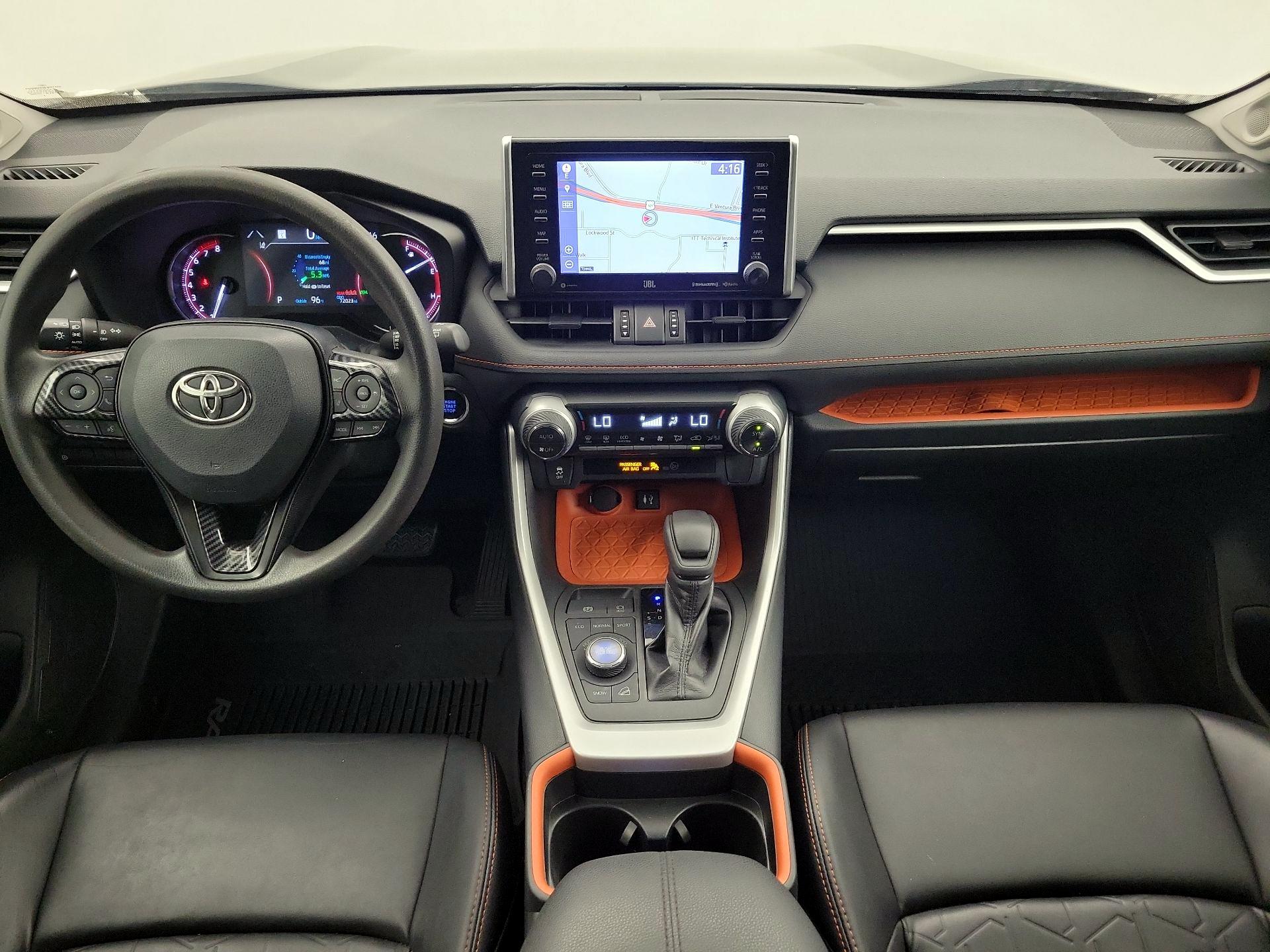 Thumbnail: 2019 Toyota RAV4 - 9