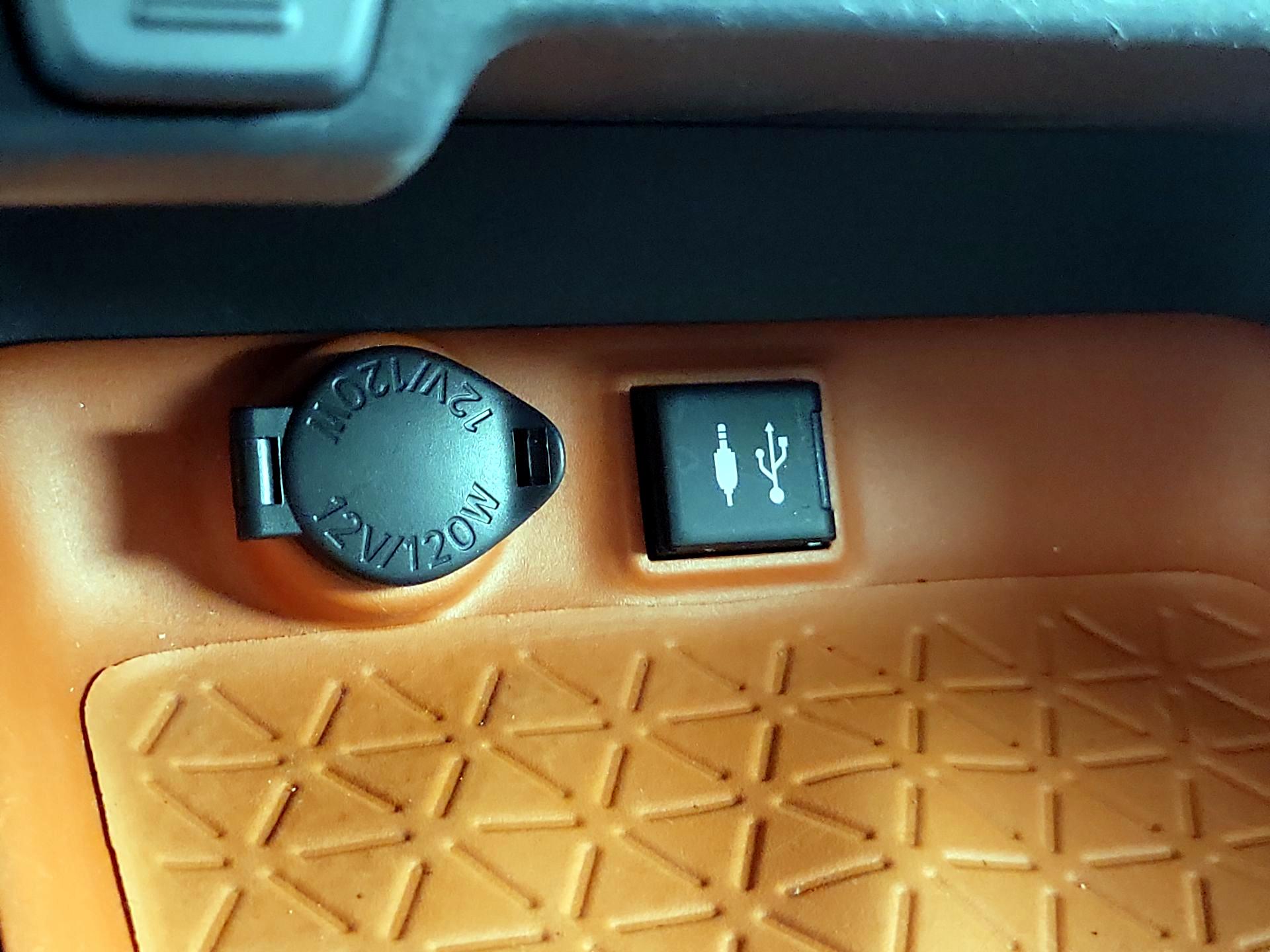 Thumbnail: 2019 Toyota RAV4 - 19