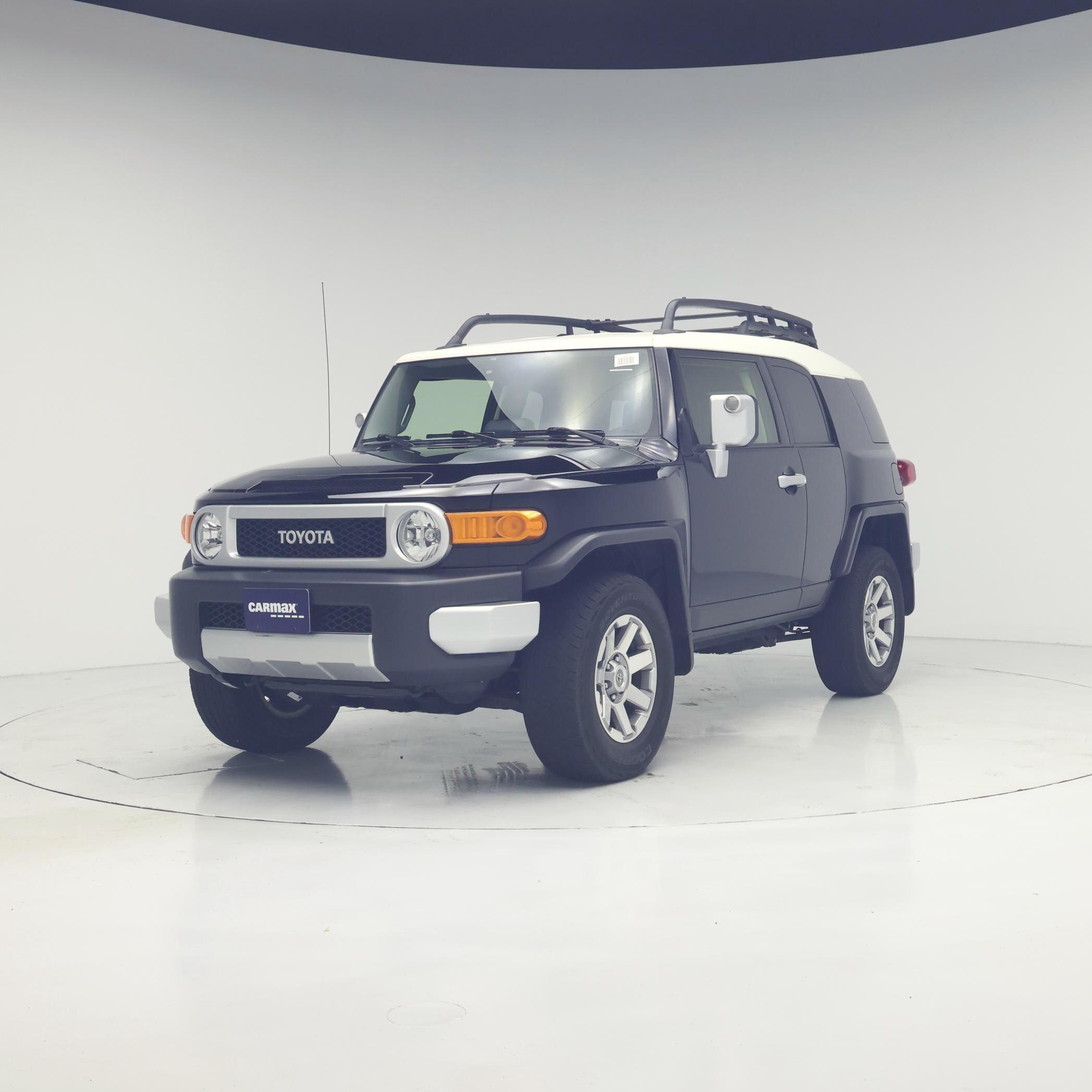 Thumbnail: 2014 Toyota FJ Cruiser - 4