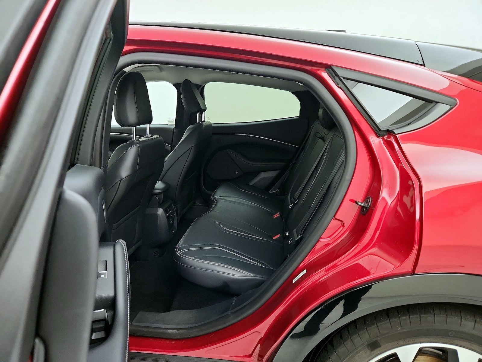 2022 Ford Mustang Mach-E Premium AWD - Photo 22