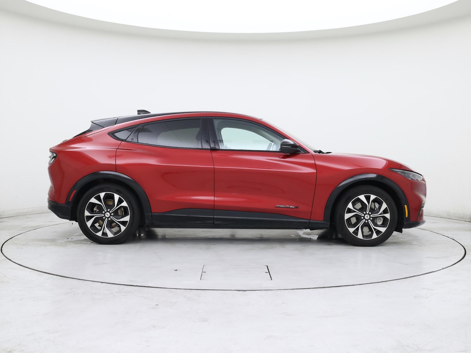 2022 Ford Mustang Mach-E Premium AWD - Photo 8