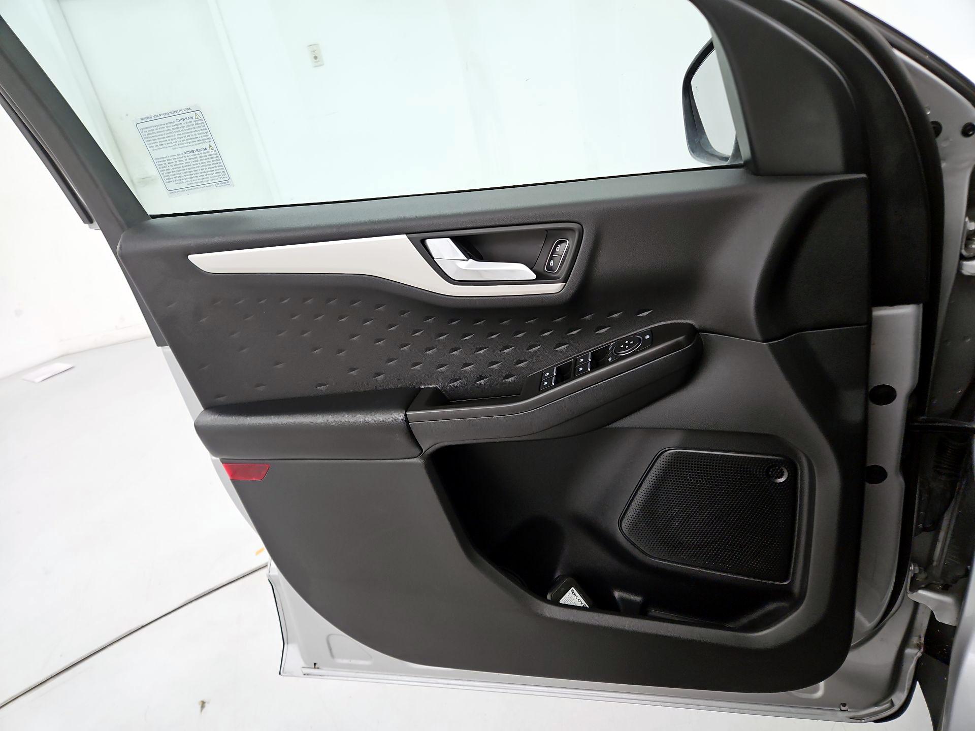 Thumbnail: 2020 Ford Escape - 12