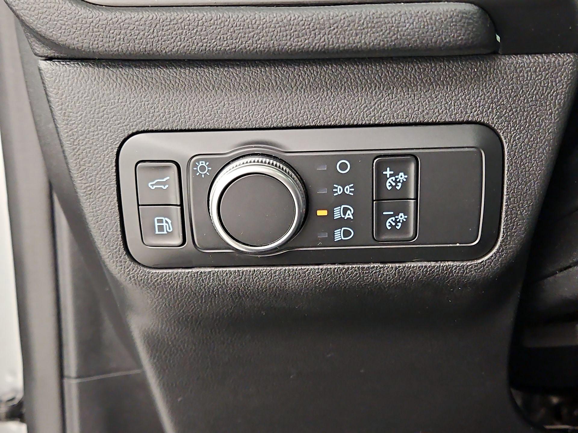 Thumbnail: 2020 Ford Escape - 13