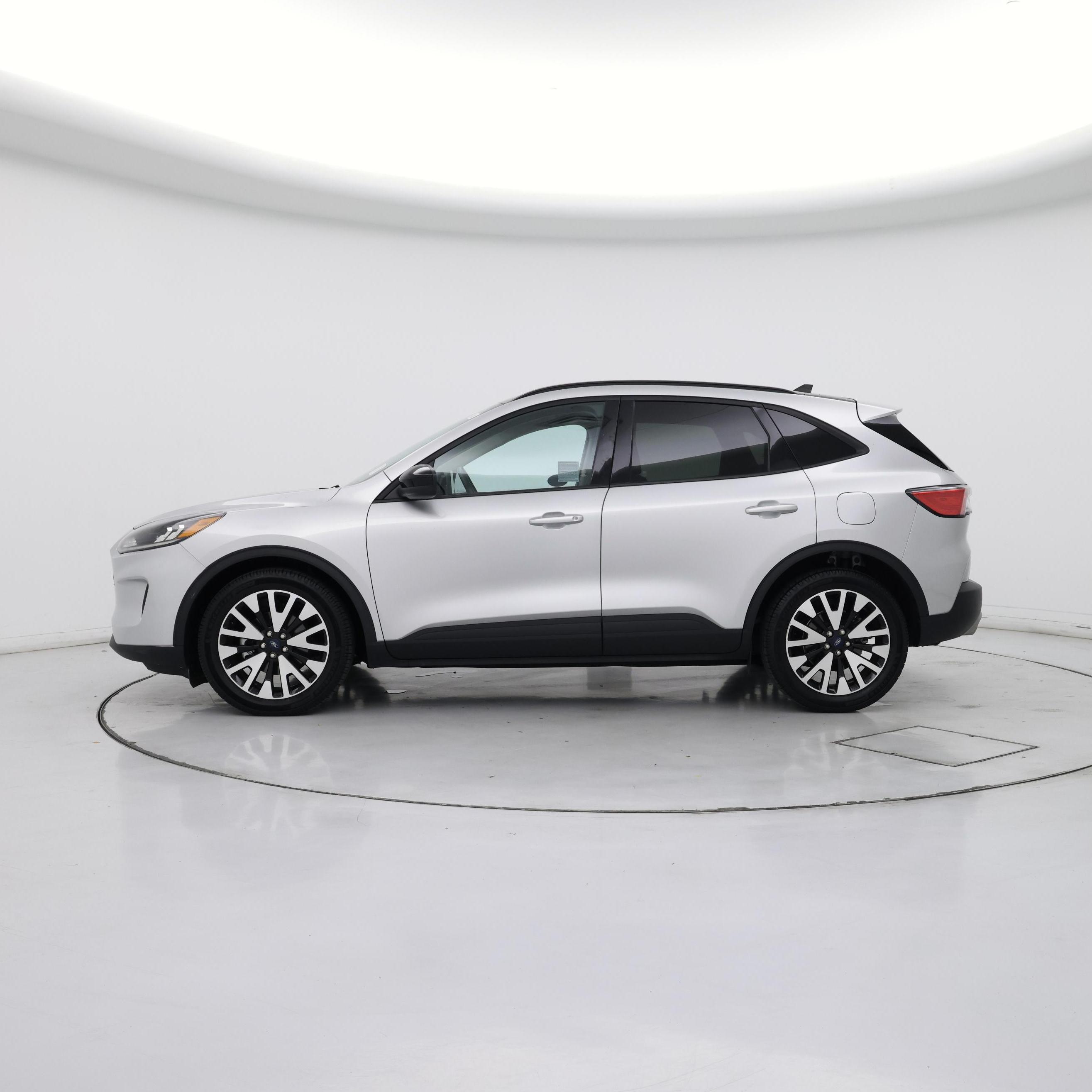 Thumbnail: 2020 Ford Escape - 3