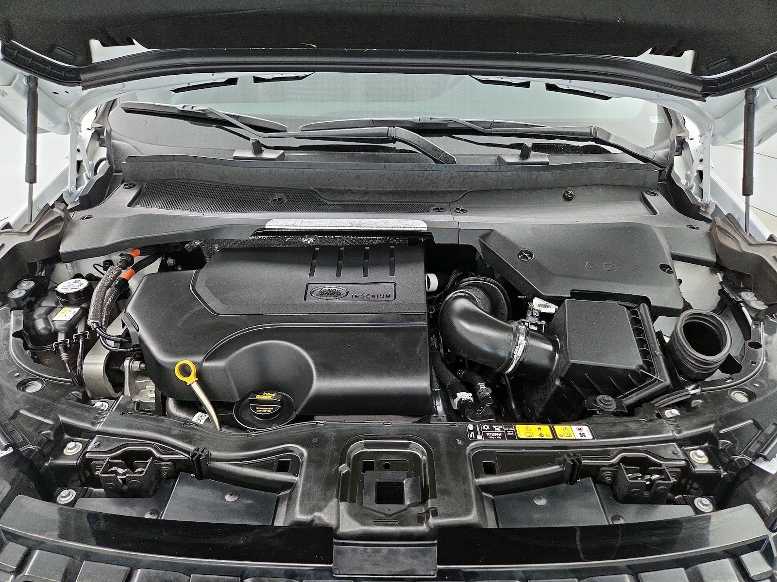 2023 Land Rover Discovery Sport SE - Photo 24