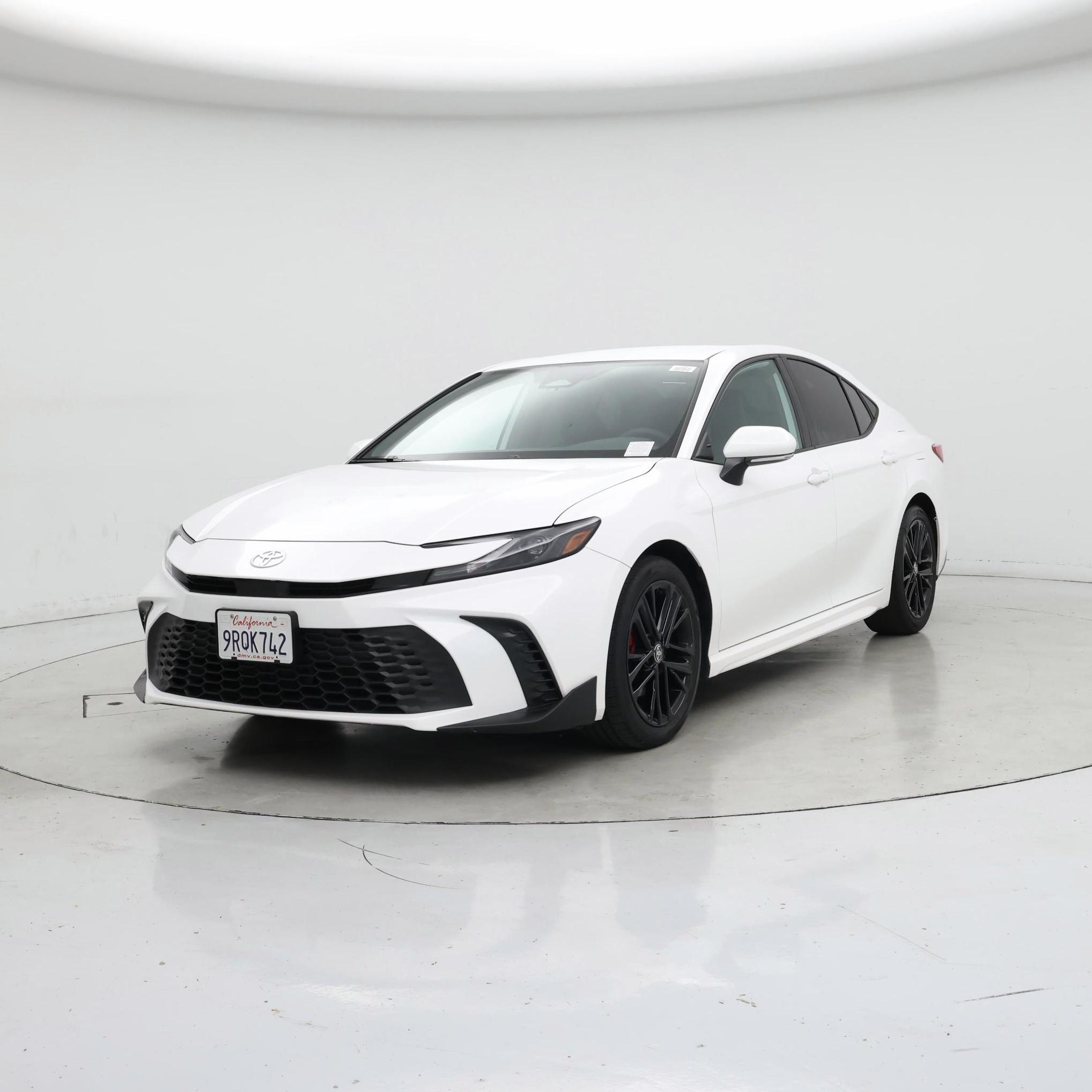Thumbnail: 2025 Toyota Camry - 4