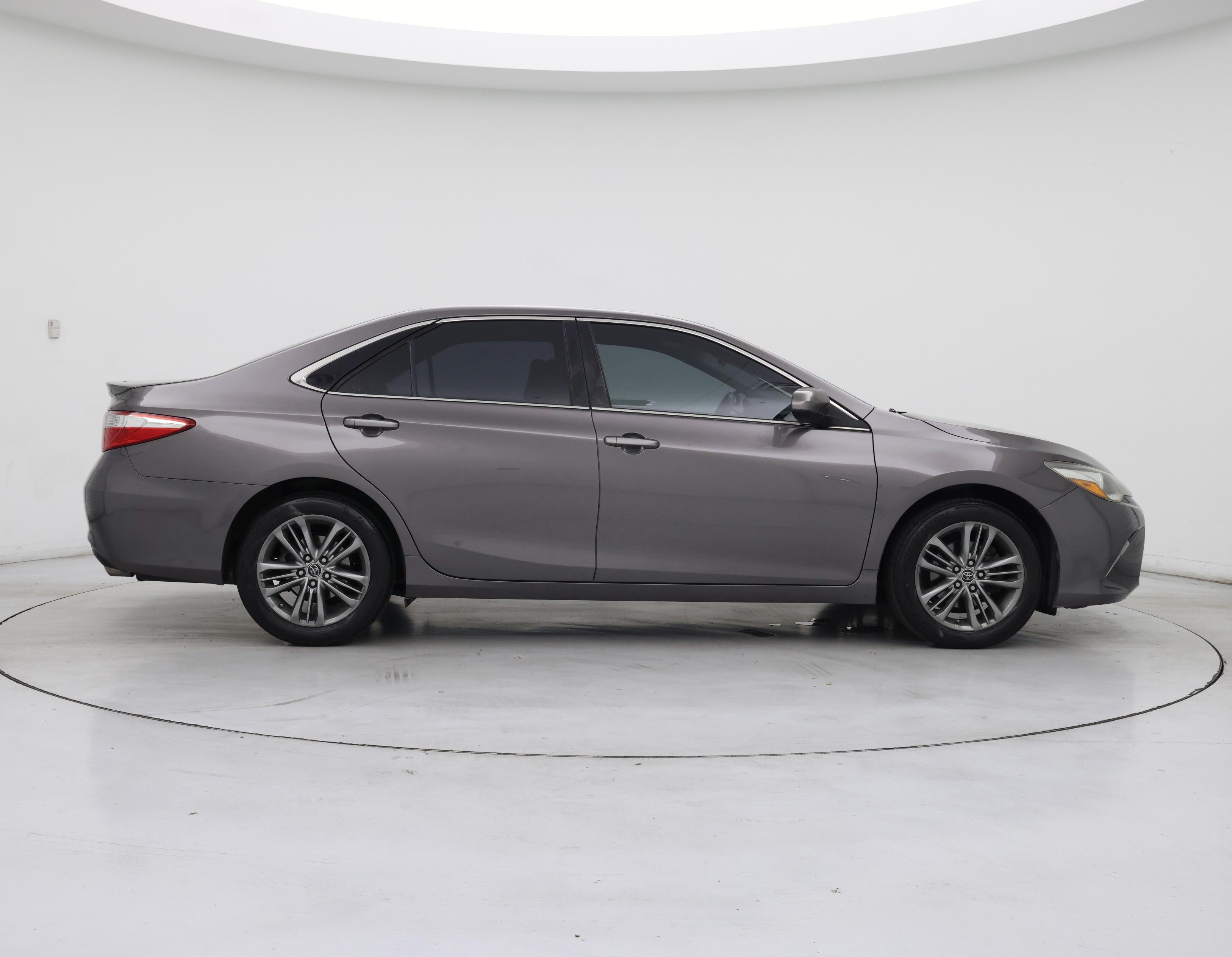 Thumbnail: 2015 Toyota Camry - 7