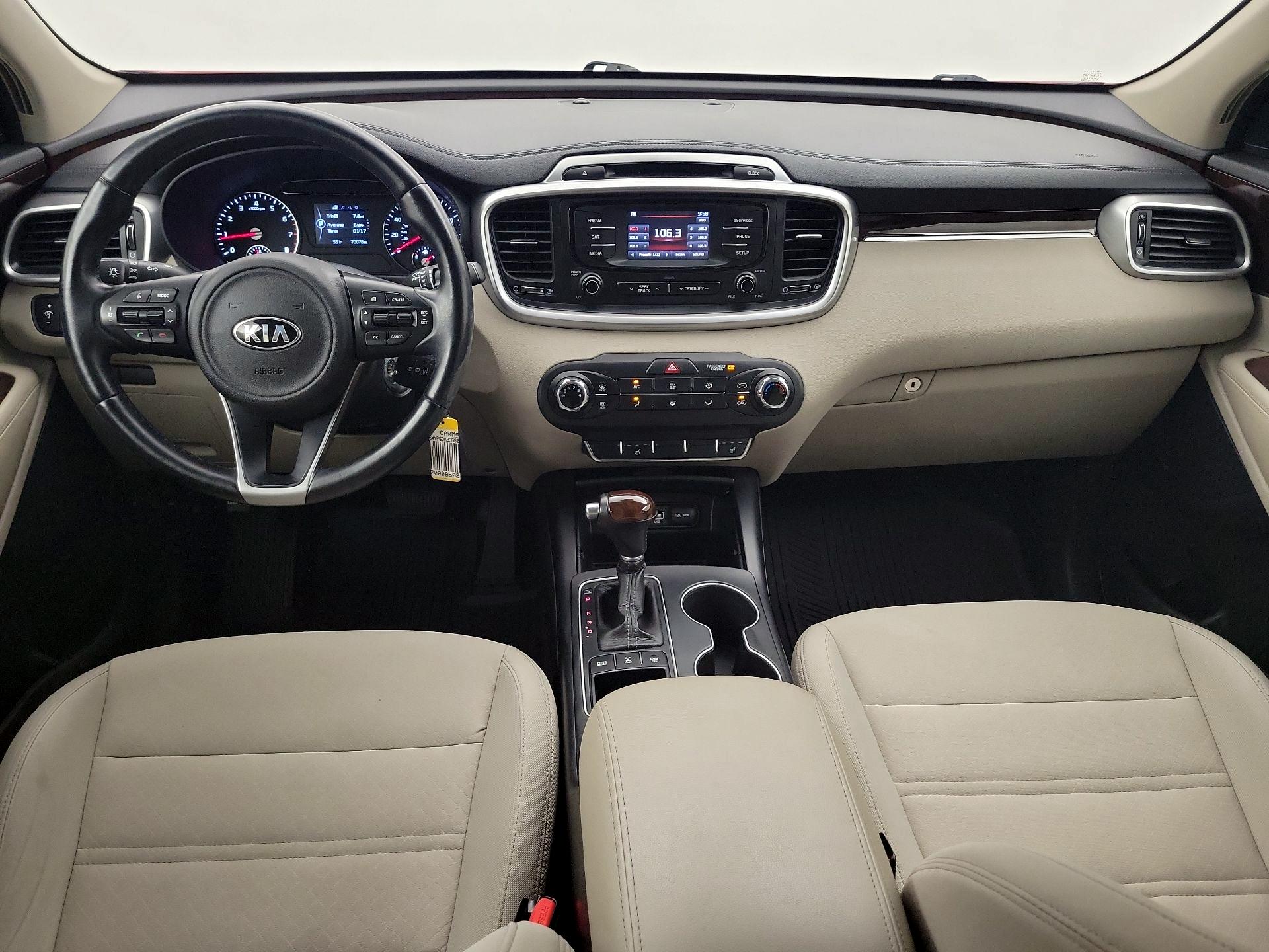 Thumbnail: 2016 Kia Sorento - 9
