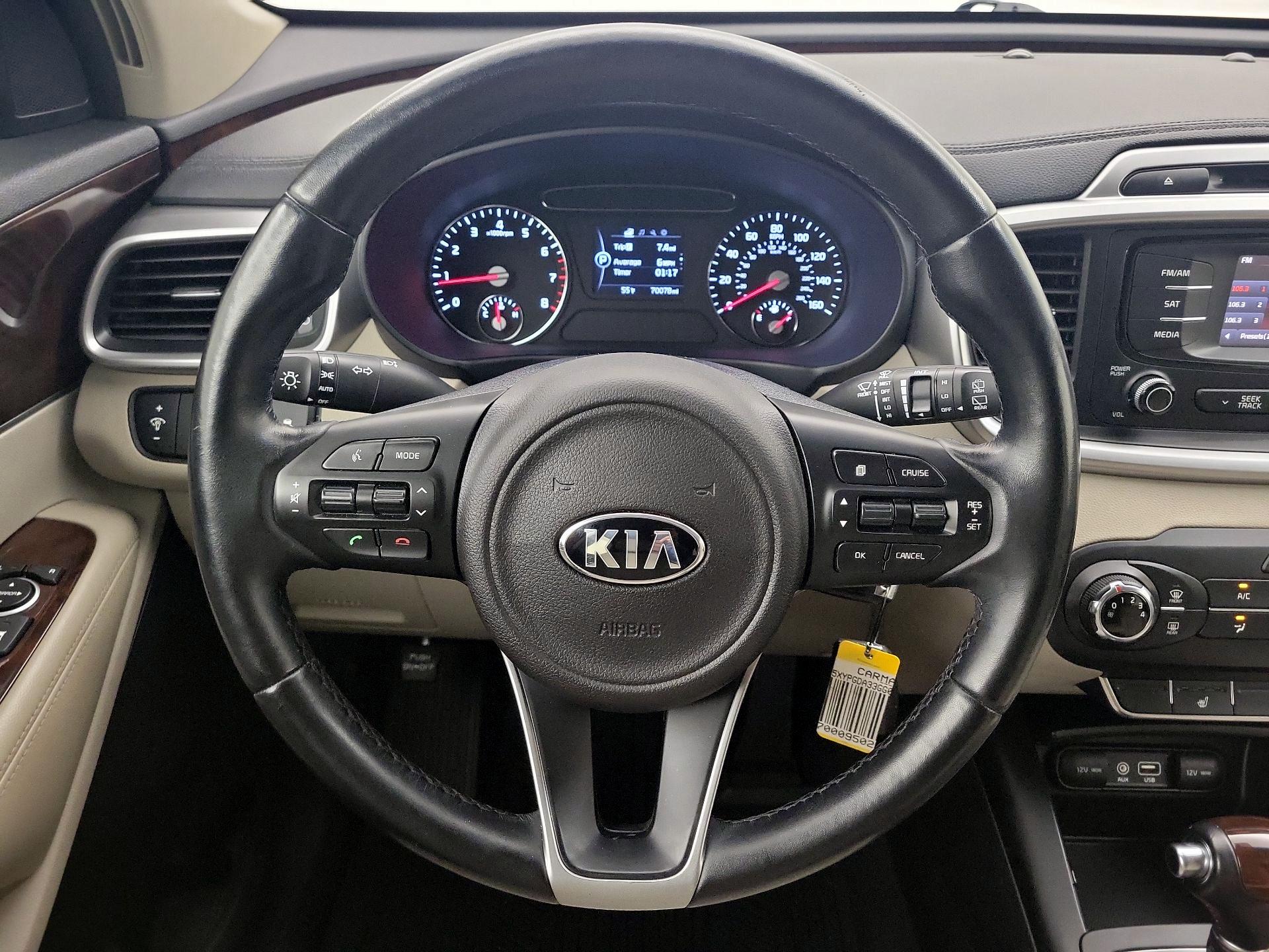 Thumbnail: 2016 Kia Sorento - 10