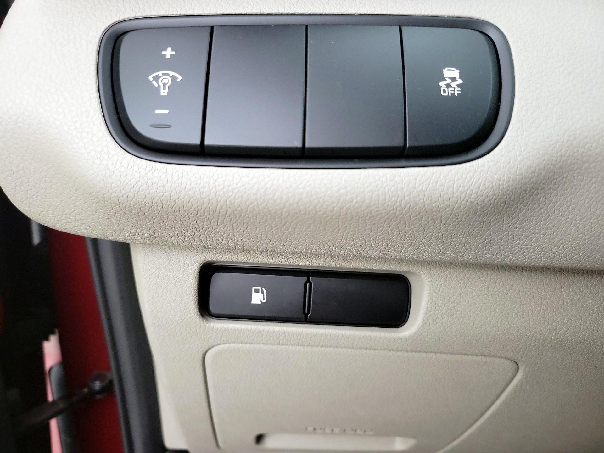 Thumbnail: 2016 Kia Sorento - 13