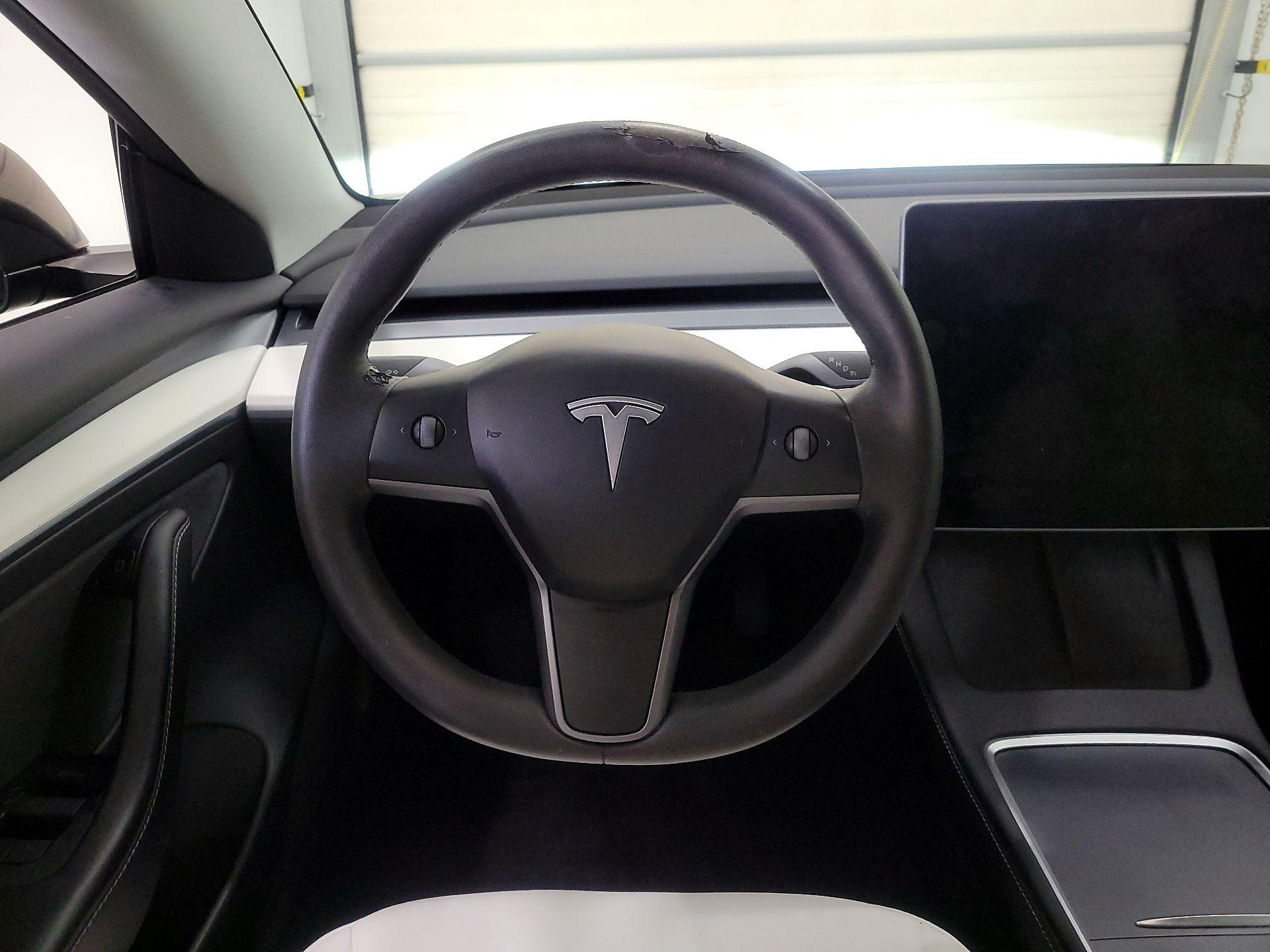 Thumbnail: 2022 Tesla Model 3 - 10