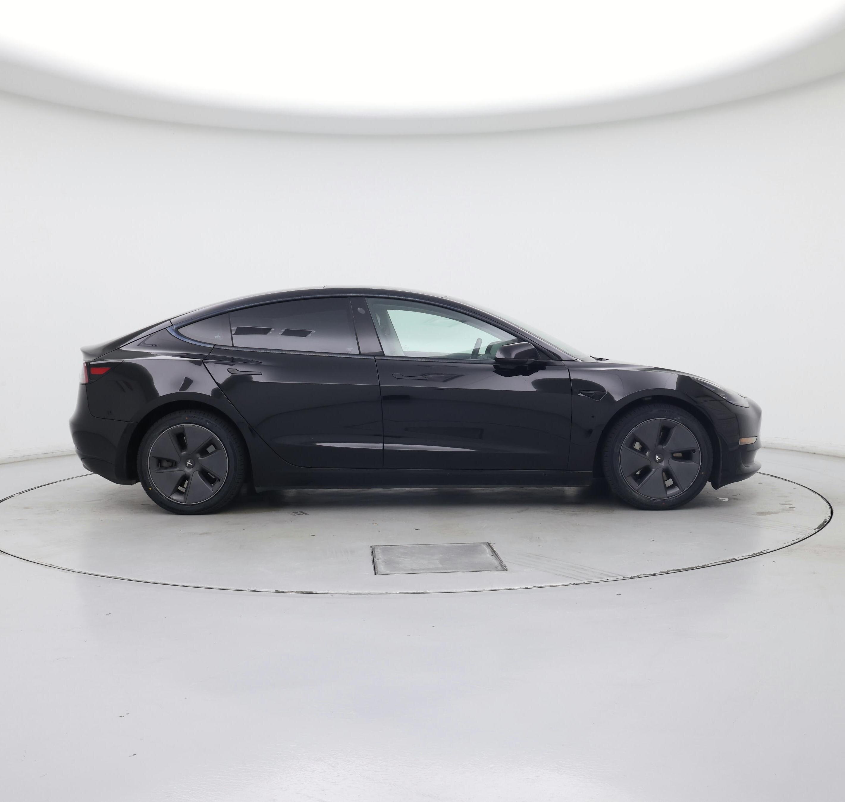 Thumbnail: 2022 Tesla Model 3 - 7