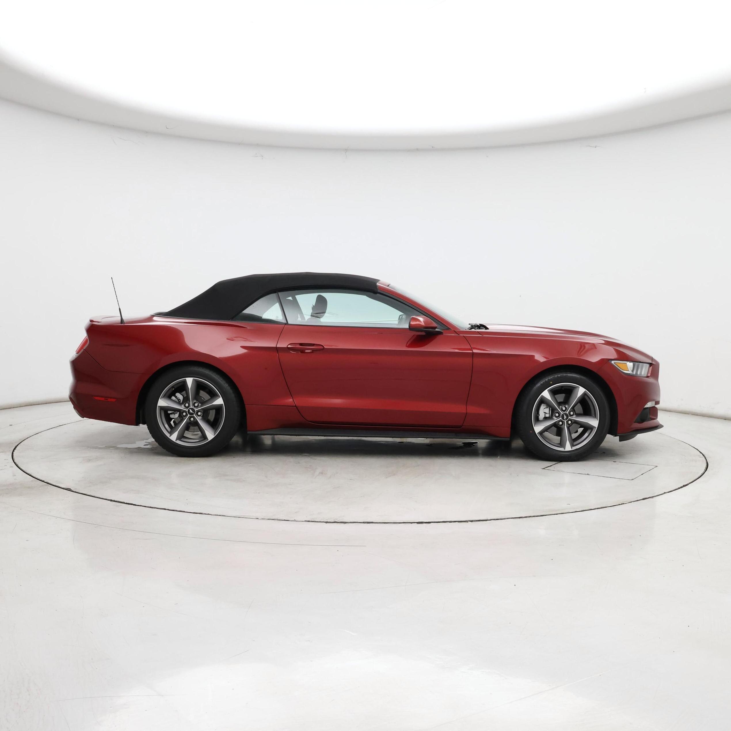 Thumbnail: 2017 Ford Mustang - 7