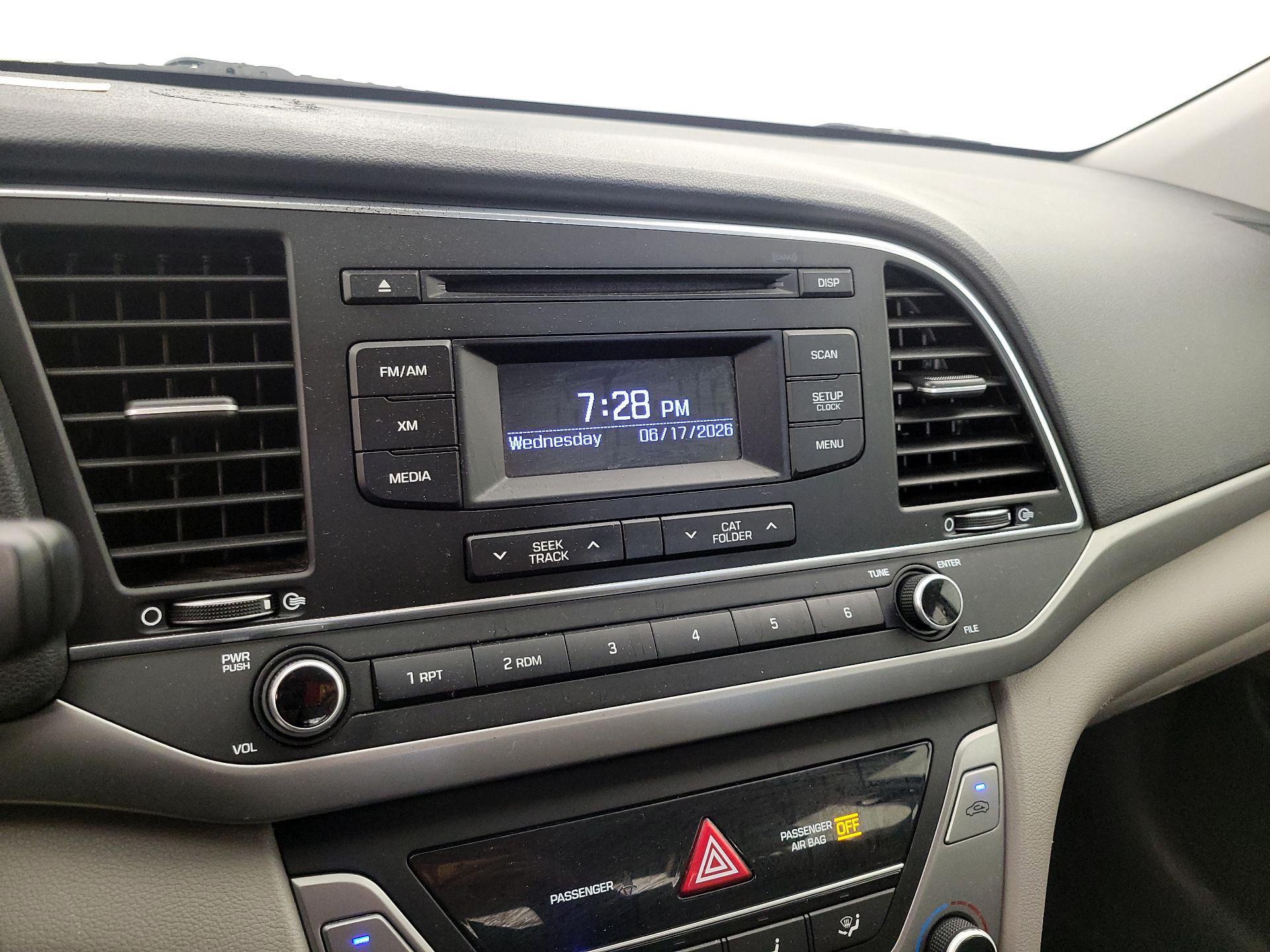 Thumbnail: 2017 Hyundai Elantra - 14