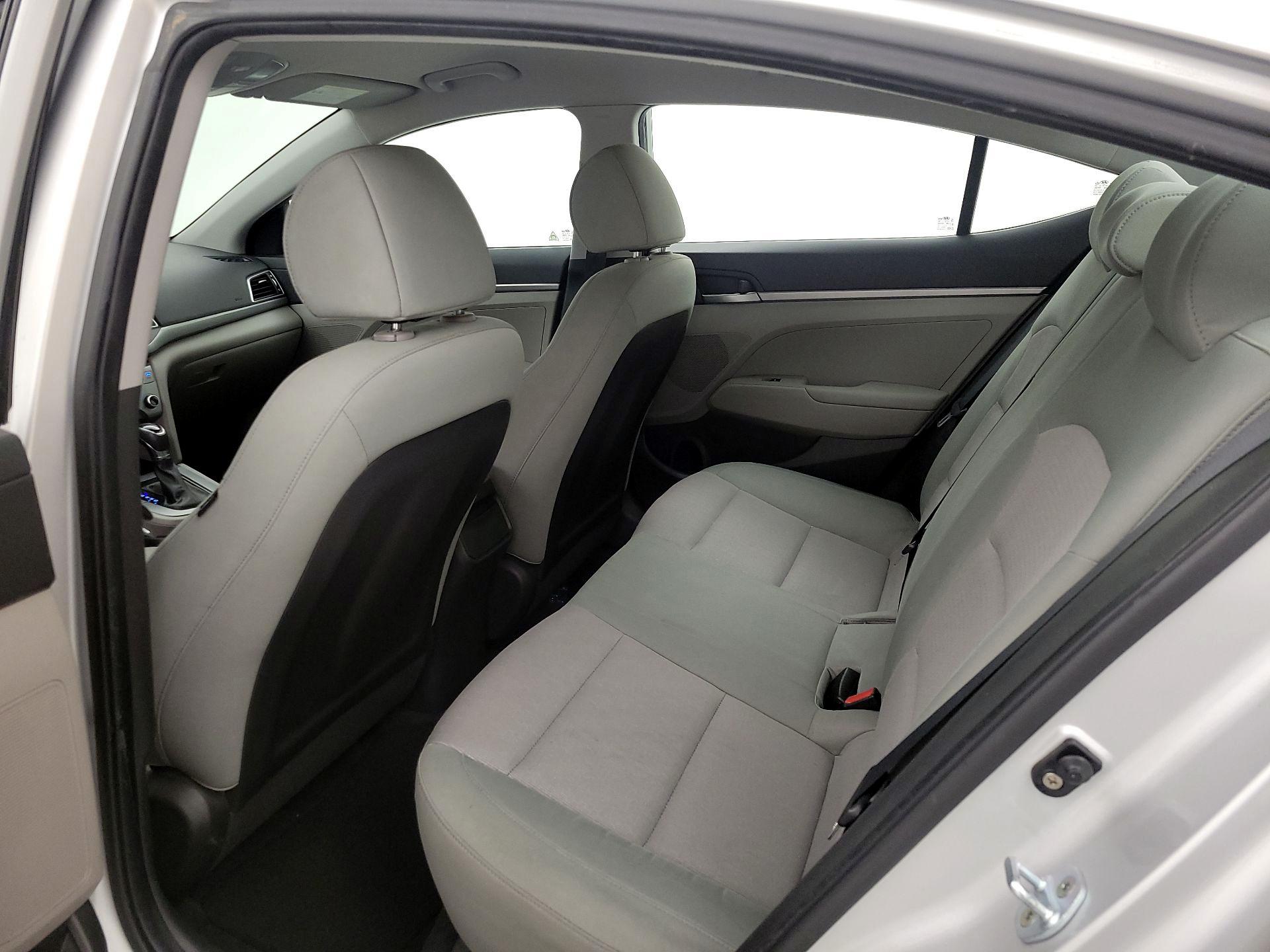 Thumbnail: 2017 Hyundai Elantra - 18