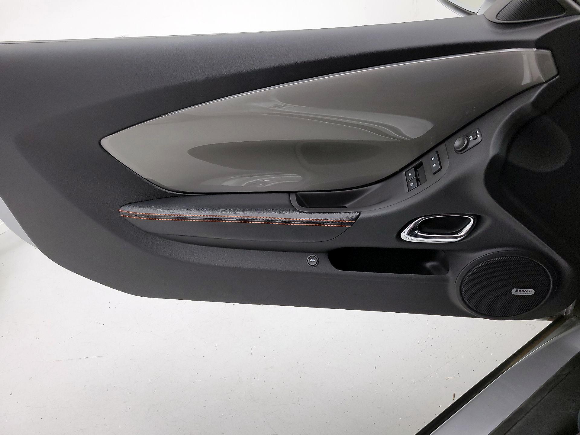 Thumbnail: 2014 Chevrolet Camaro - 12