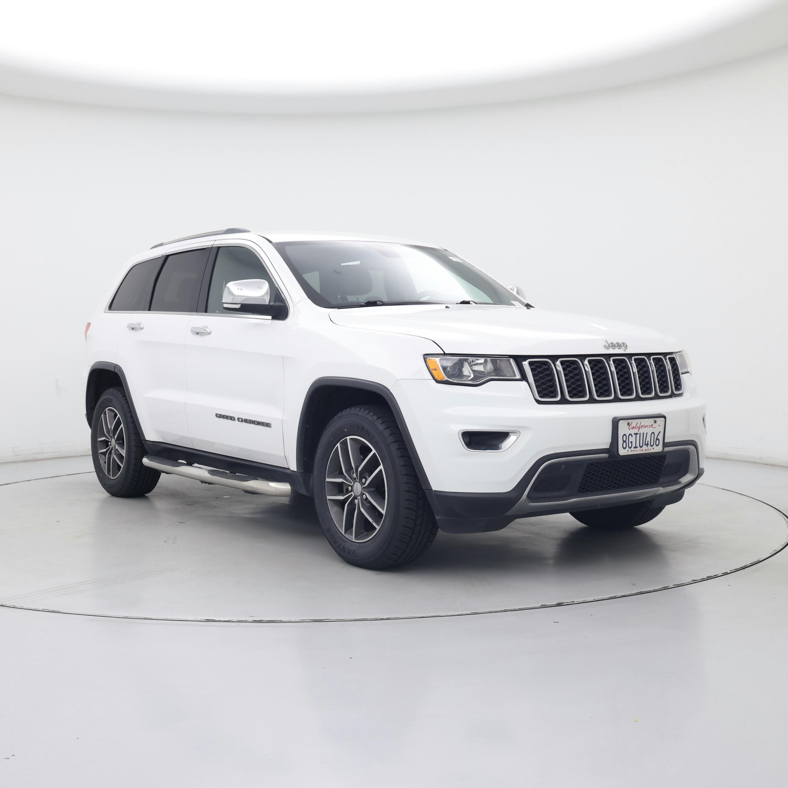 White 2018 Jeep Grand Cherokee SUV / Crossover 4X2 Automatic