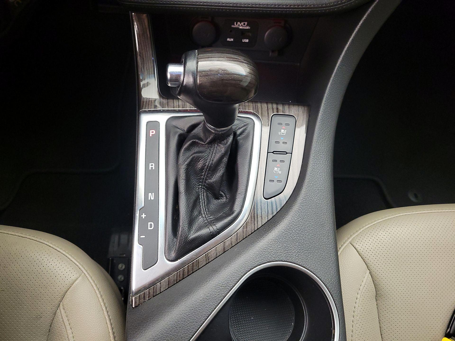 Thumbnail: 2014 Kia Optima - 17