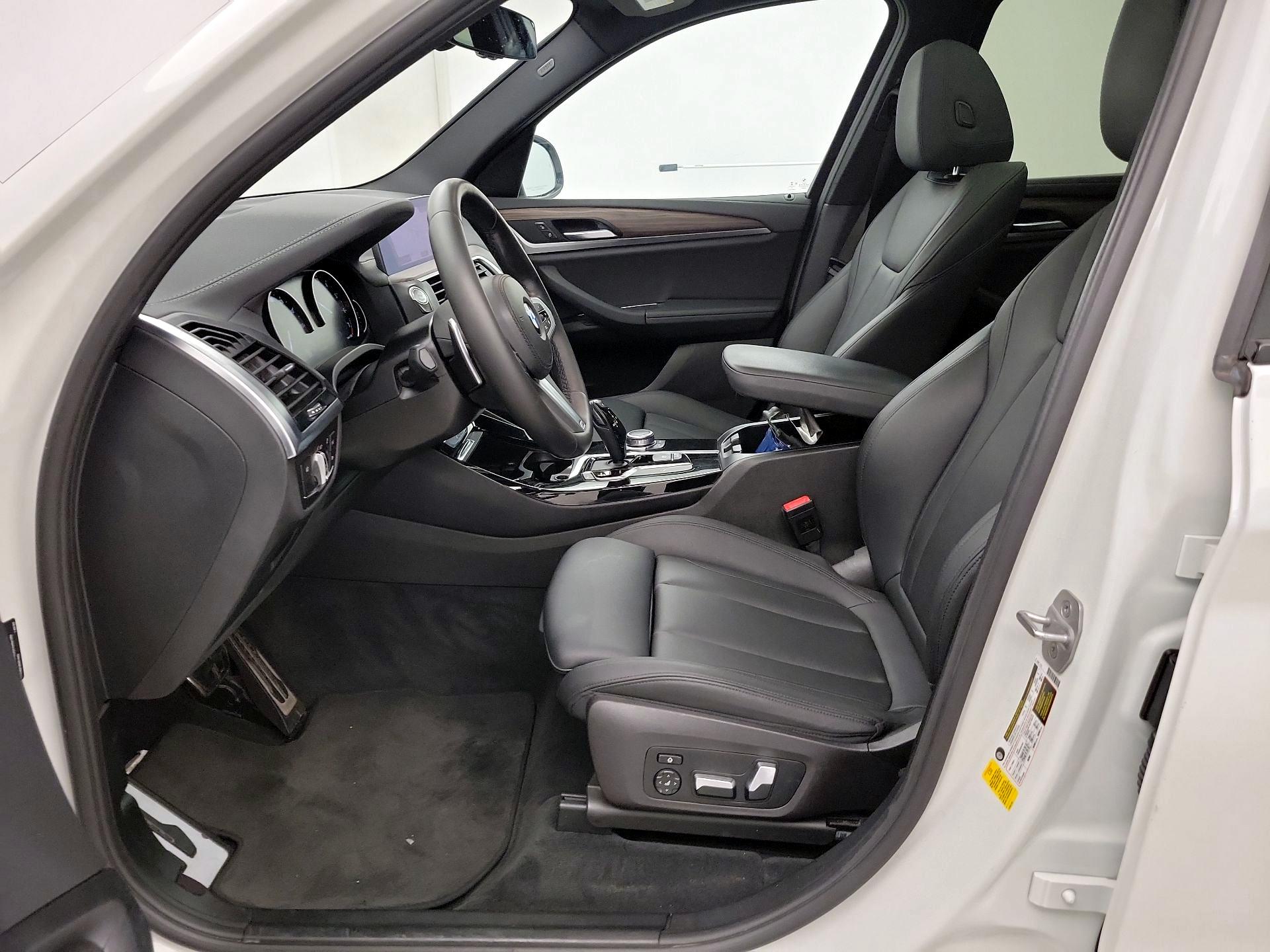 Thumbnail: 2021 BMW X3 - 11