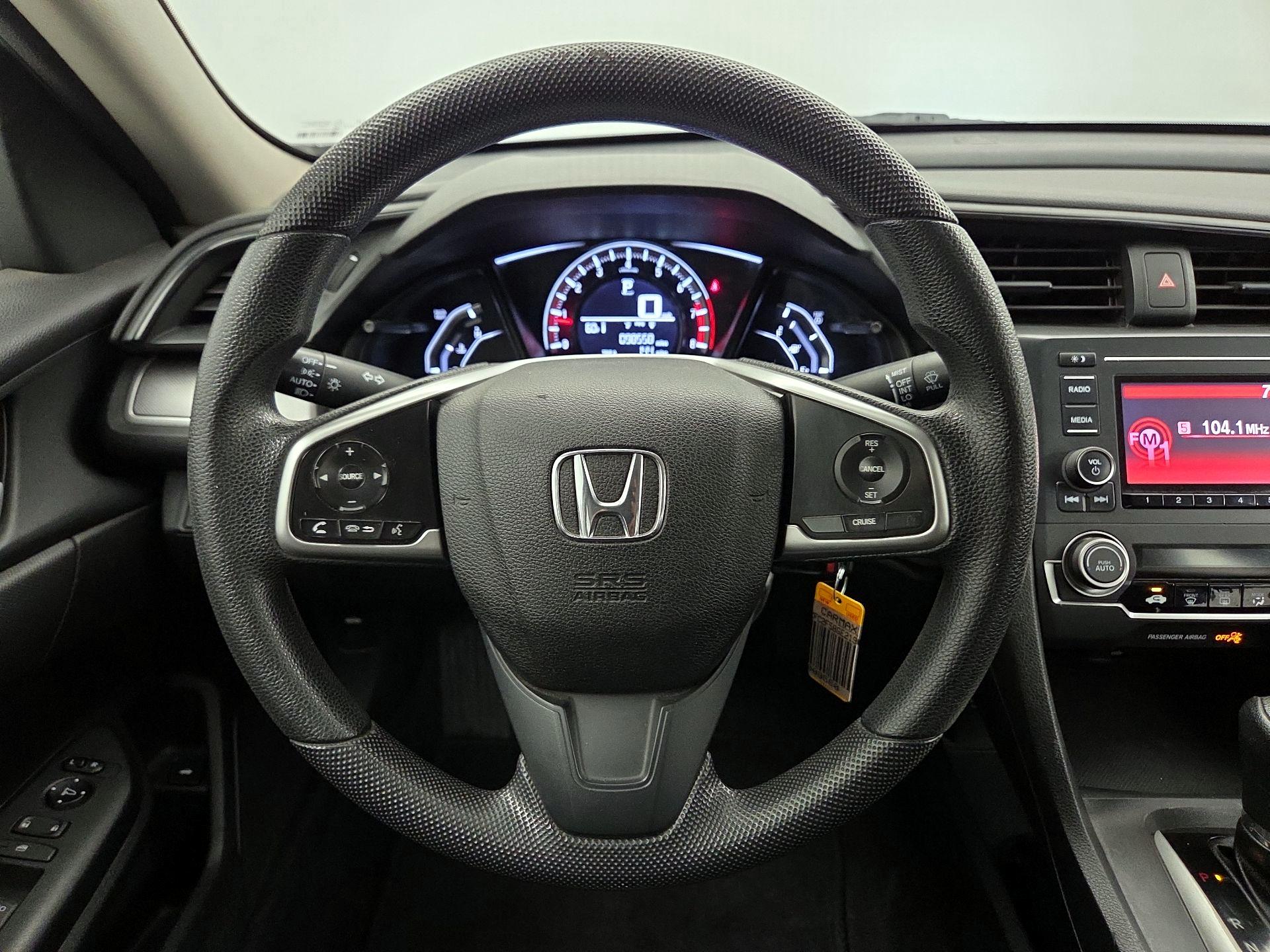 Thumbnail: 2016 Honda Civic - 10