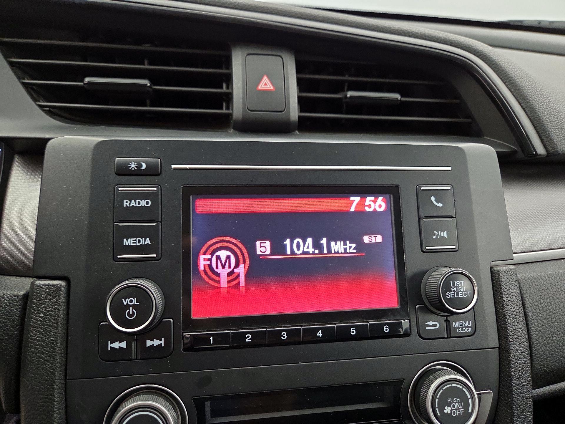 Thumbnail: 2016 Honda Civic - 15