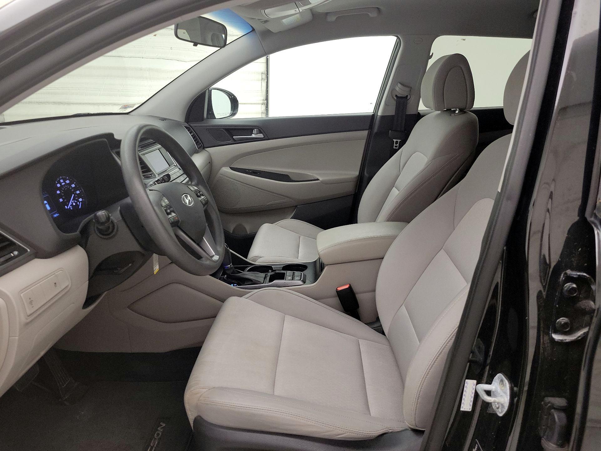 Thumbnail: 2017 Hyundai Tucson - 11