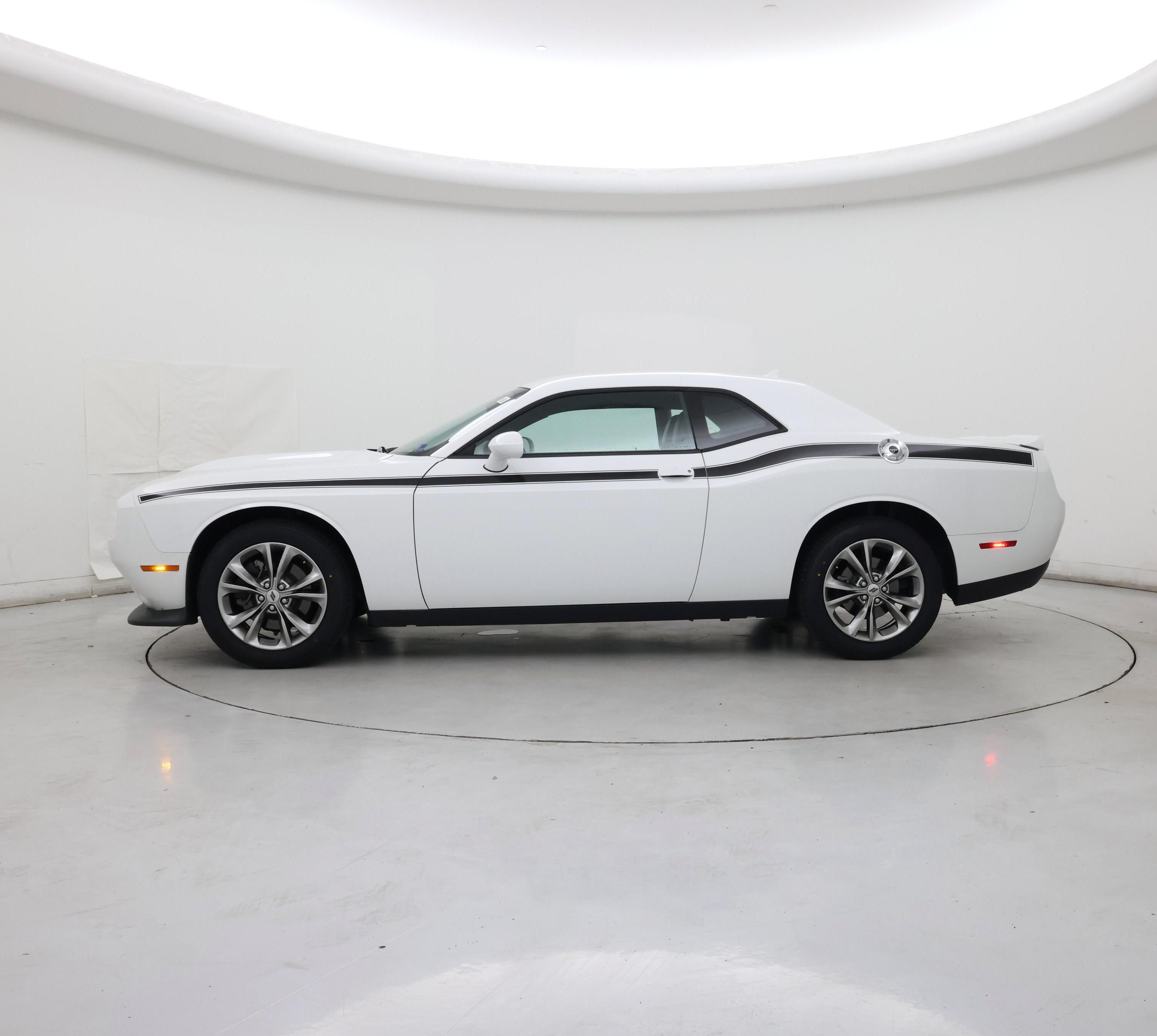 Thumbnail: 2020 Dodge Challenger - 3